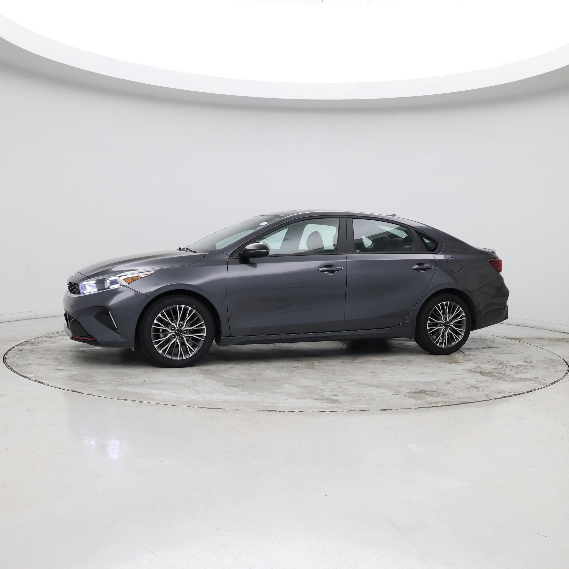 Thumbnail: 2024 Kia Forte - 4
