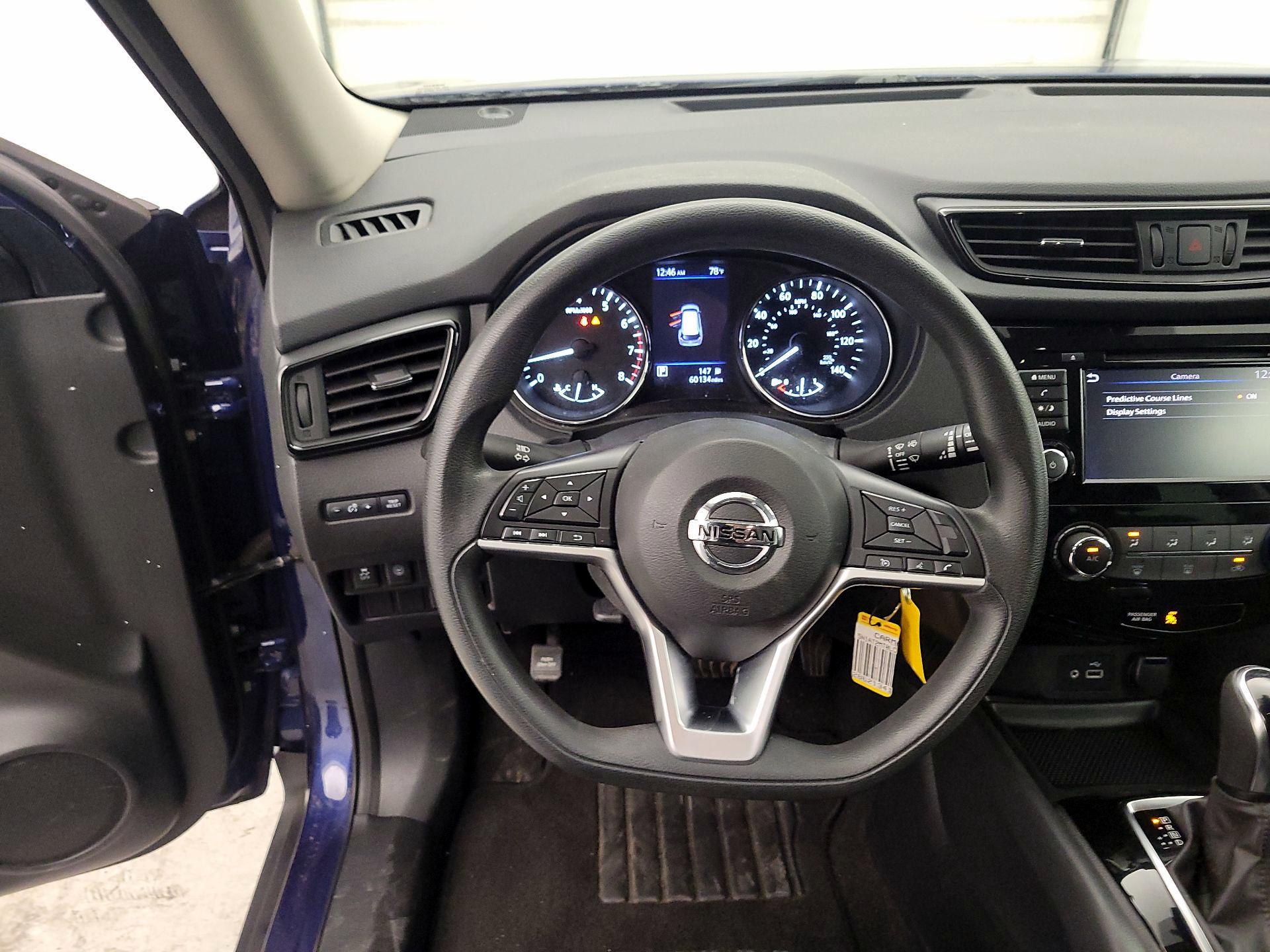 Thumbnail: 2020 Nissan Rogue - 10