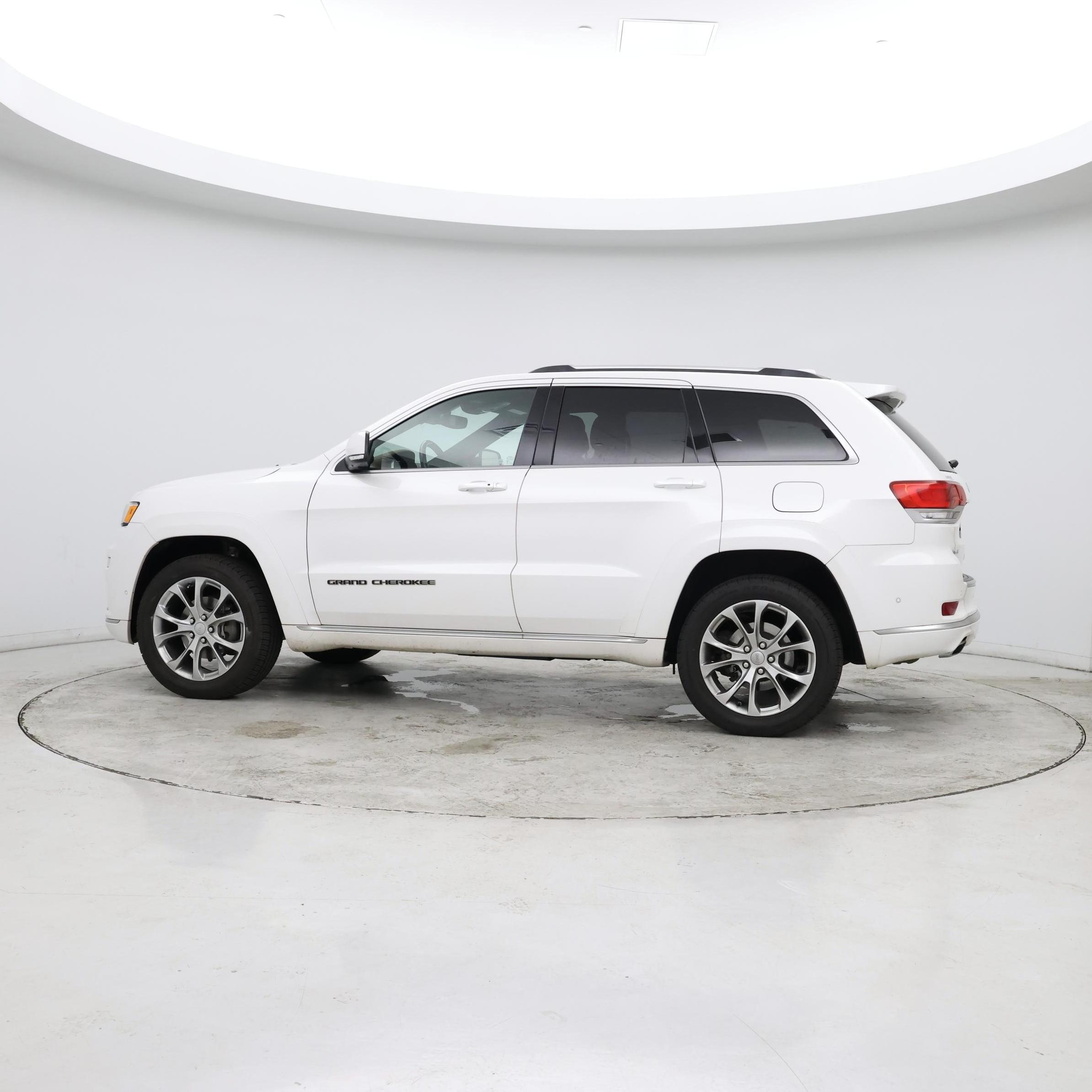 Thumbnail: 2020 Jeep Grand Cherokee - 3