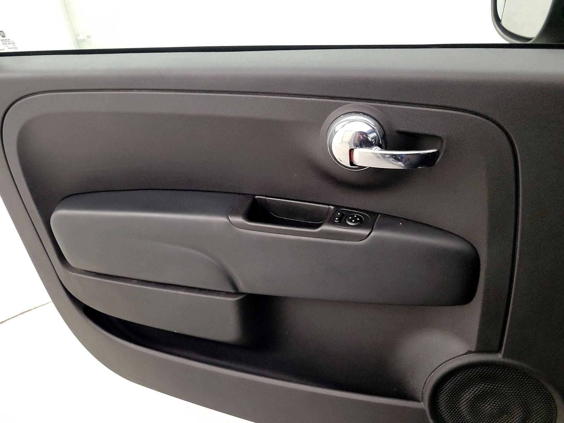 Thumbnail: 2015 Fiat 500 - 12