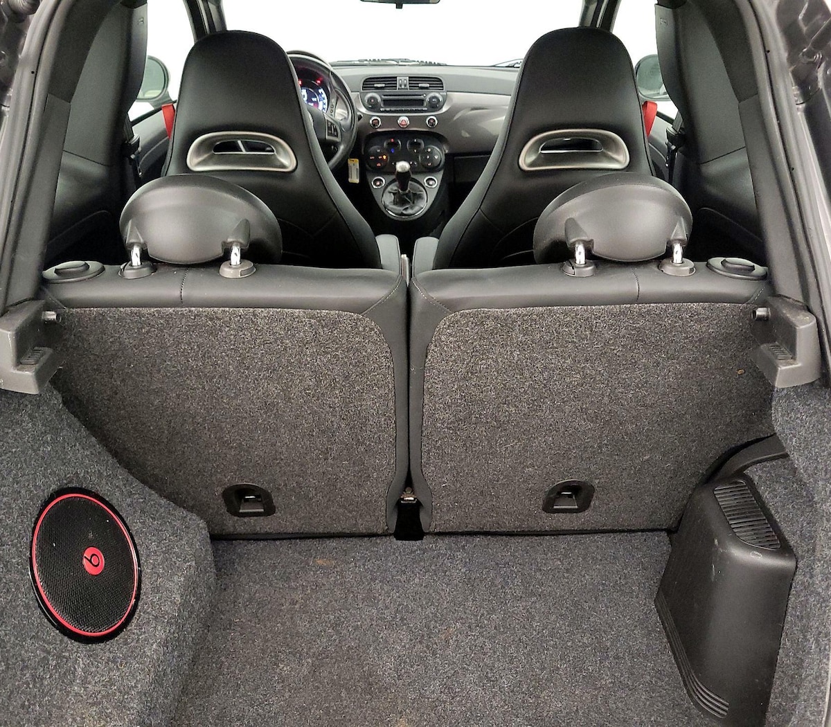Trunk/Cargo (Seats Up)