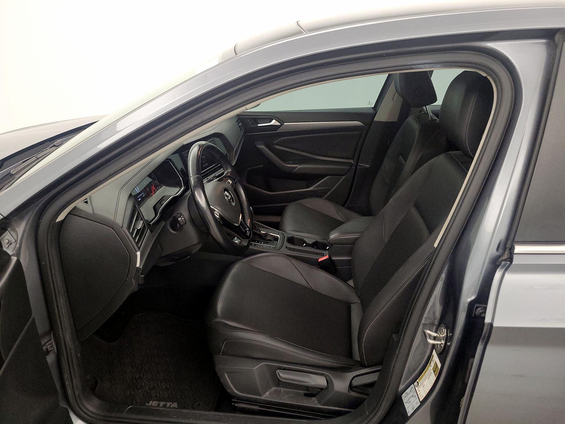 Thumbnail: 2019 Volkswagen Jetta - 11
