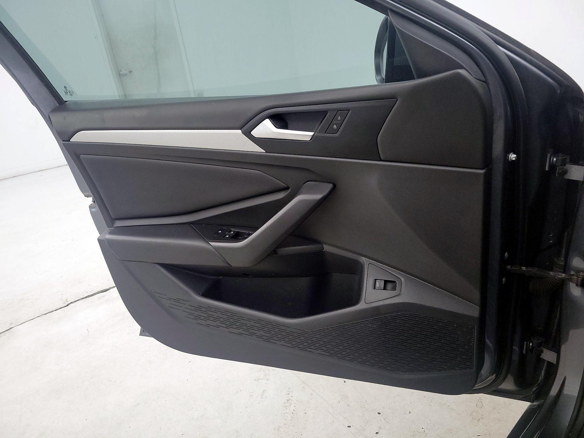 Thumbnail: 2019 Volkswagen Jetta - 12