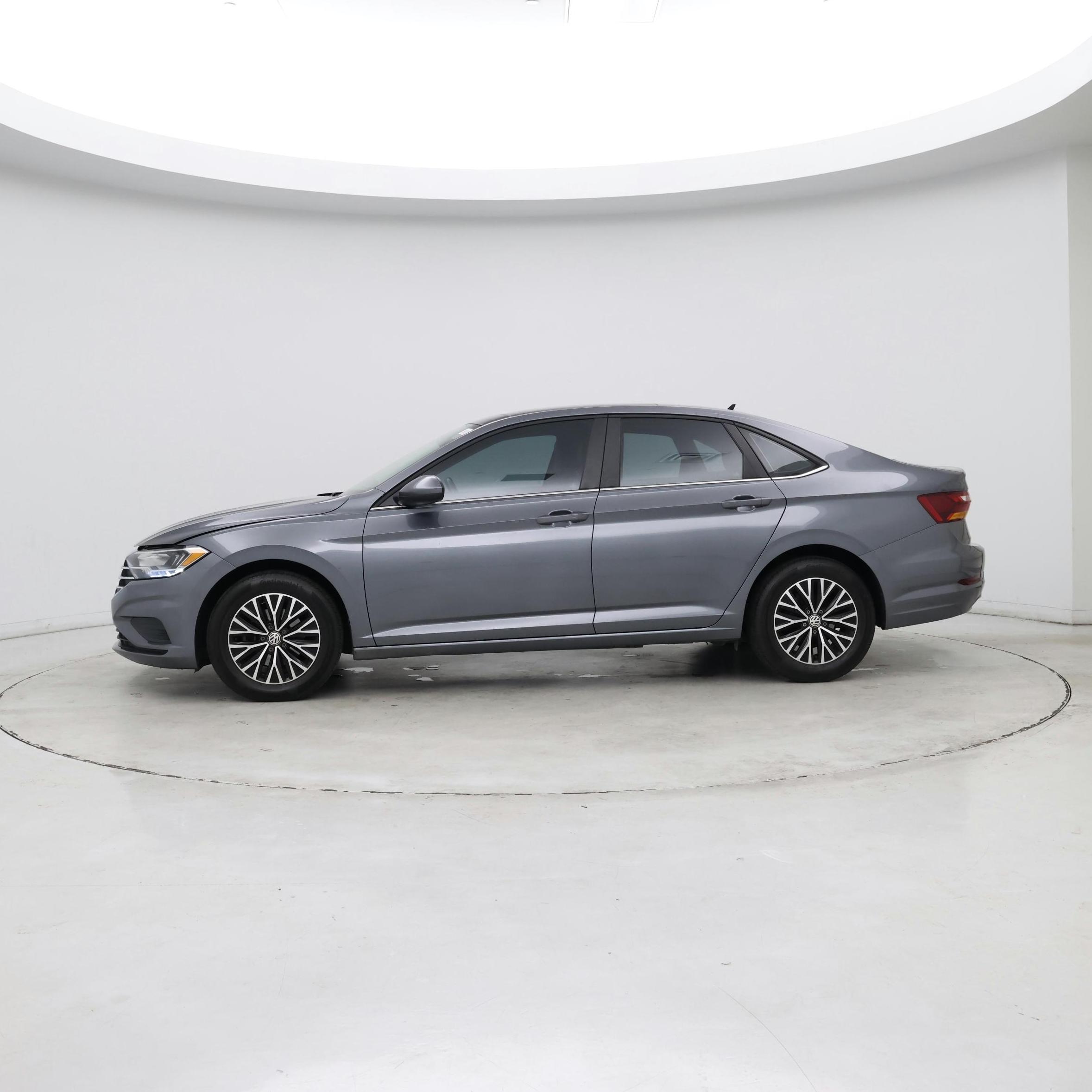 Thumbnail: 2019 Volkswagen Jetta - 2