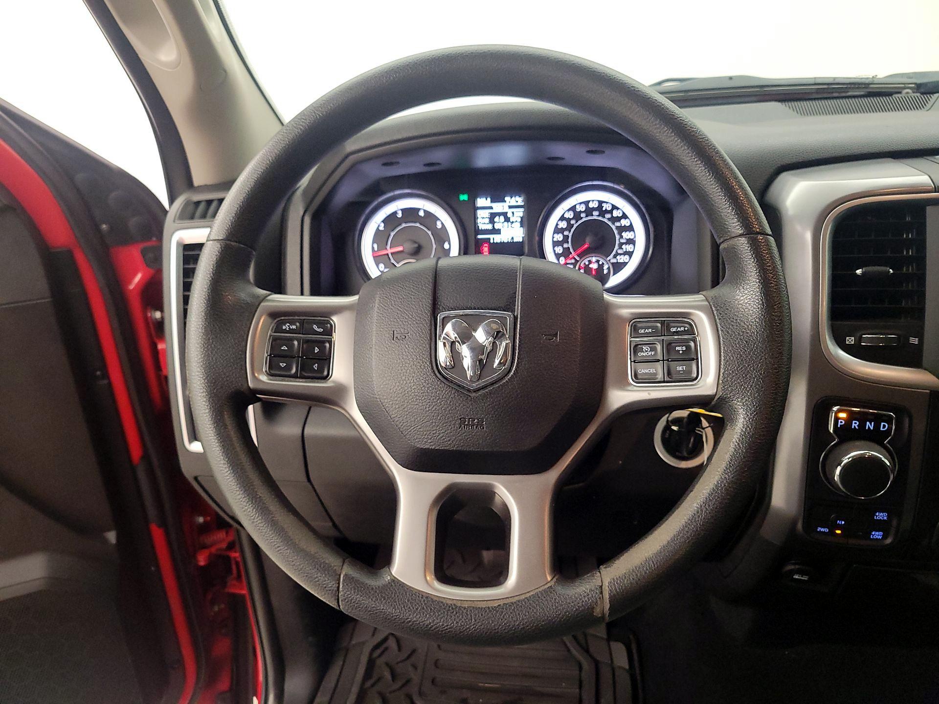 Thumbnail: 2021 RAM 1500 Classic - 10