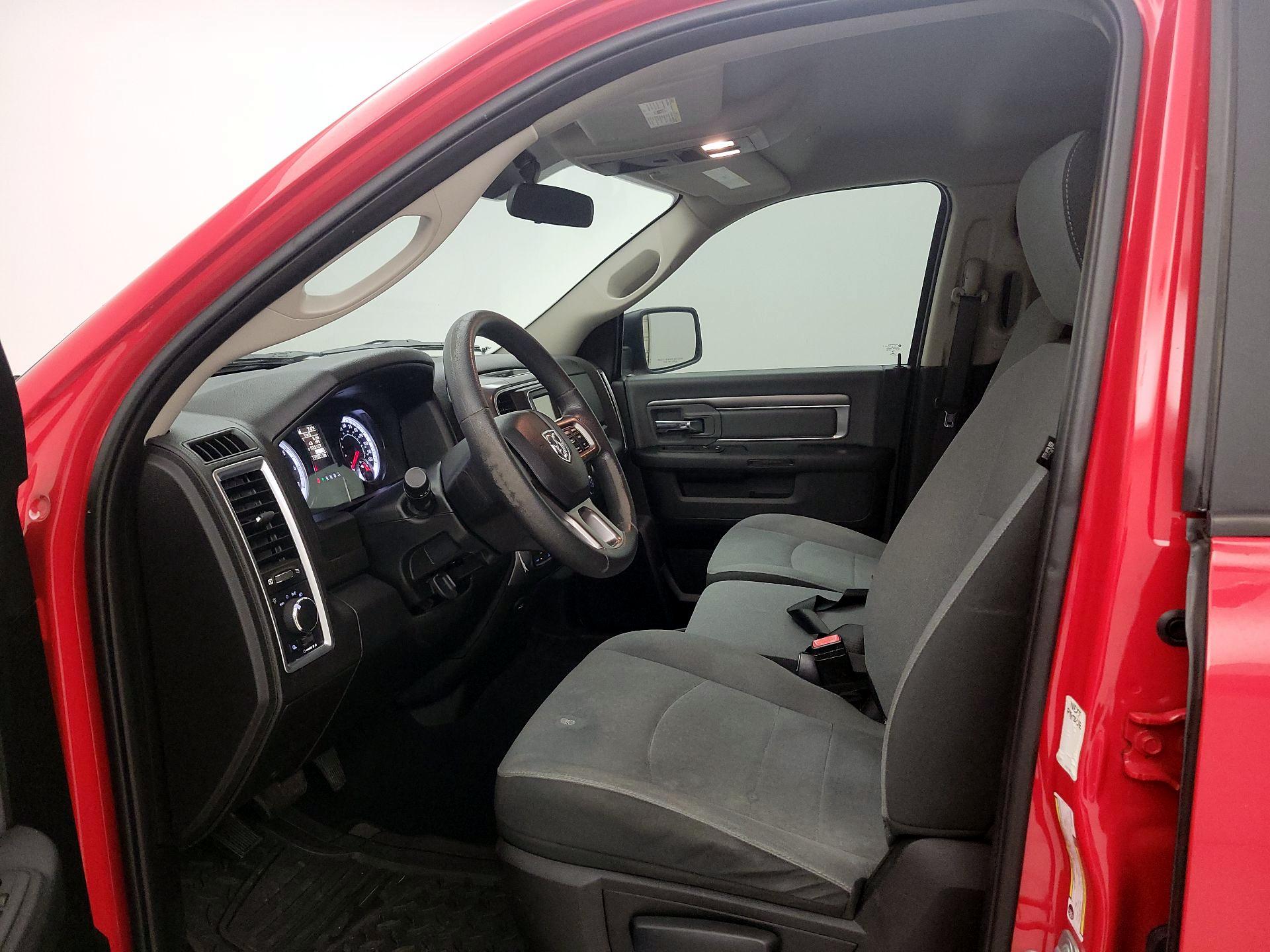 Thumbnail: 2021 RAM 1500 Classic - 11