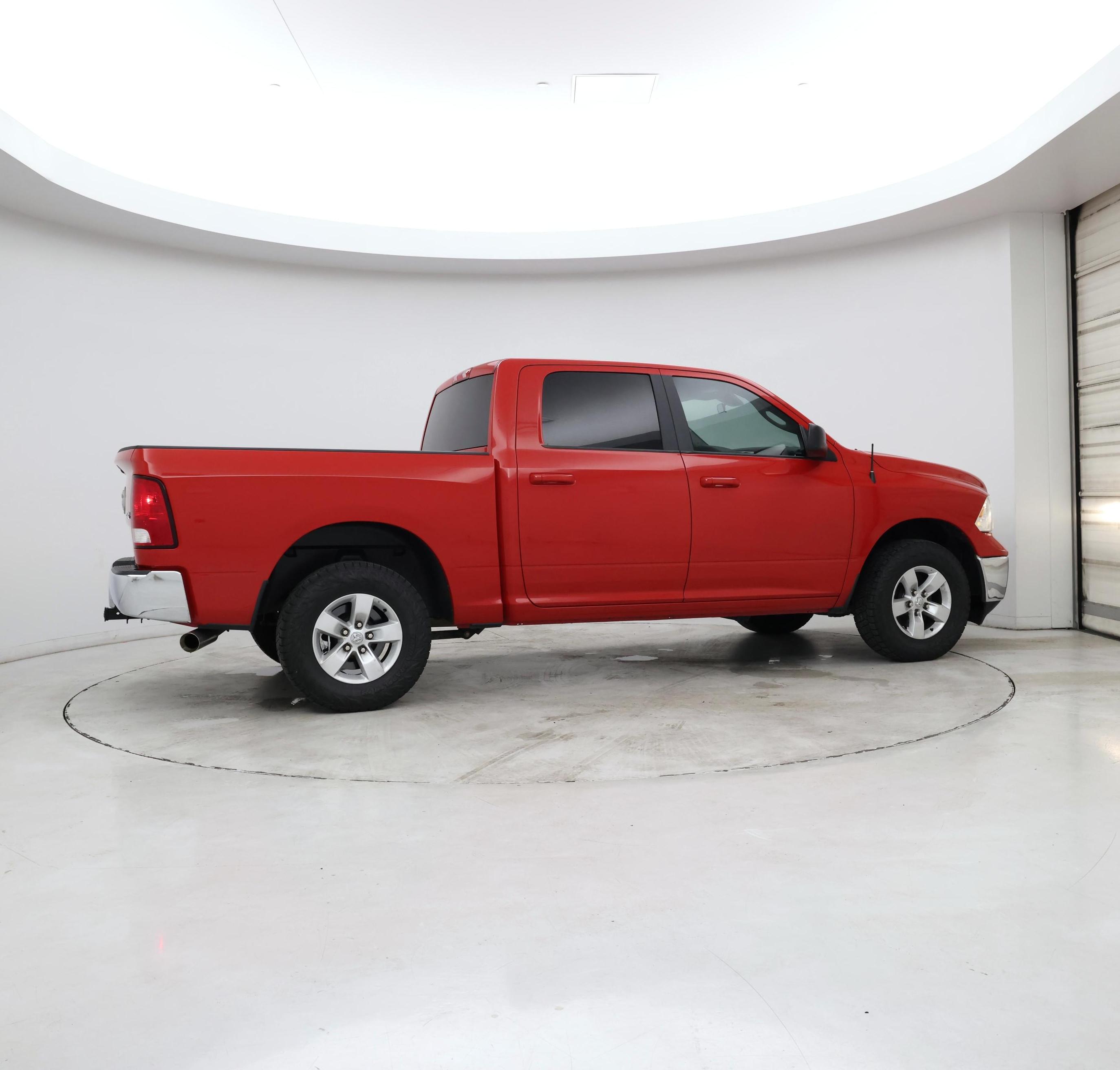Thumbnail: 2021 RAM 1500 Classic - 8