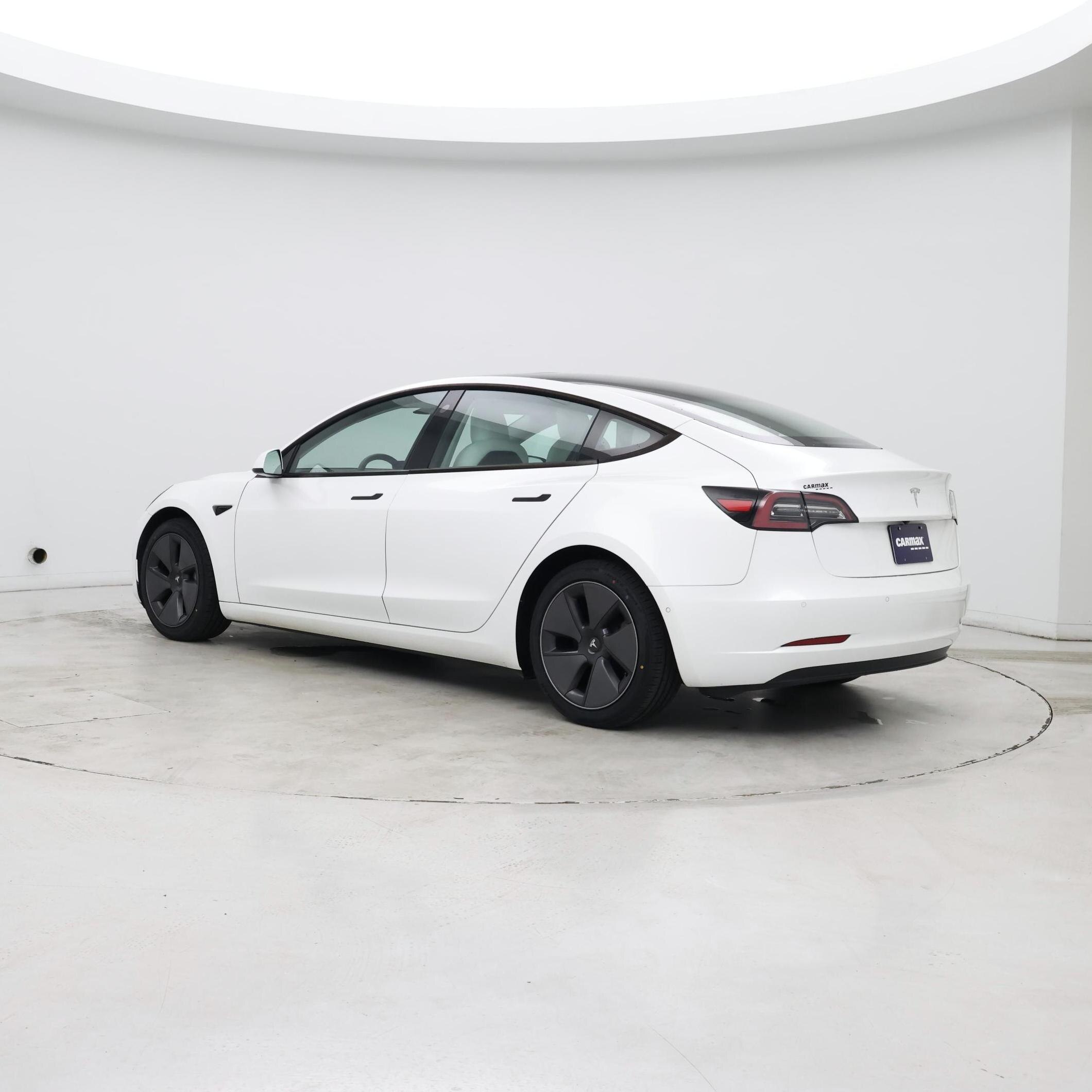 Thumbnail: 2021 Tesla Model 3 - 8