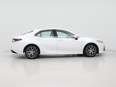 2023 Toyota Camry Hybrid XLE