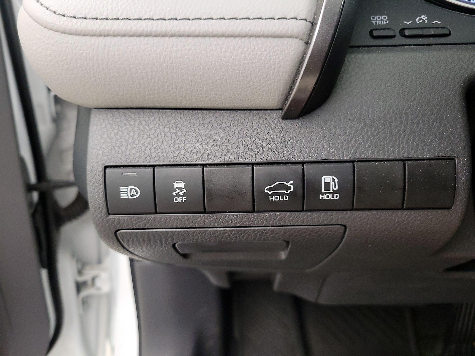 2023 Toyota Camry XLE - Photo 14