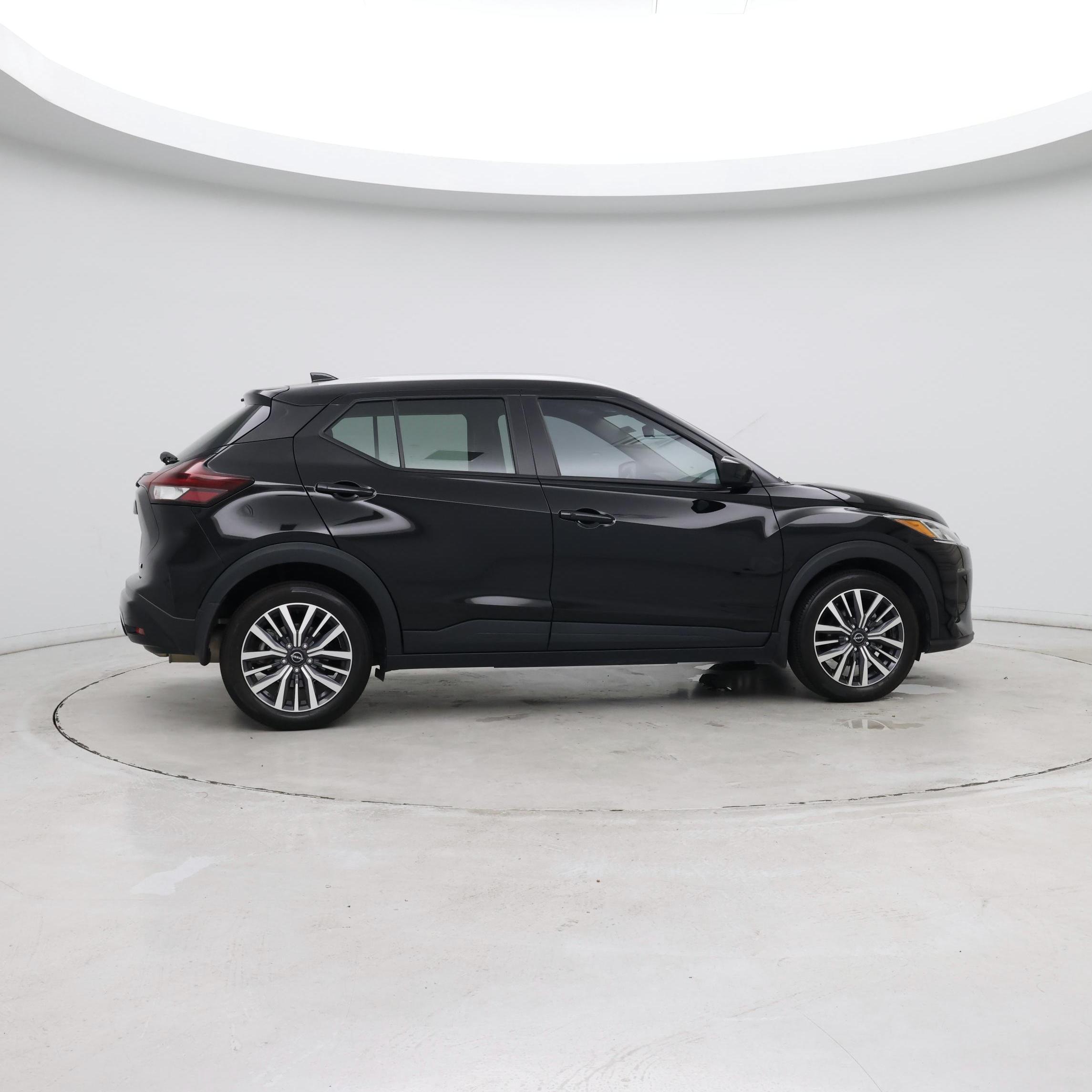 Thumbnail: 2023 Nissan Kicks - 8