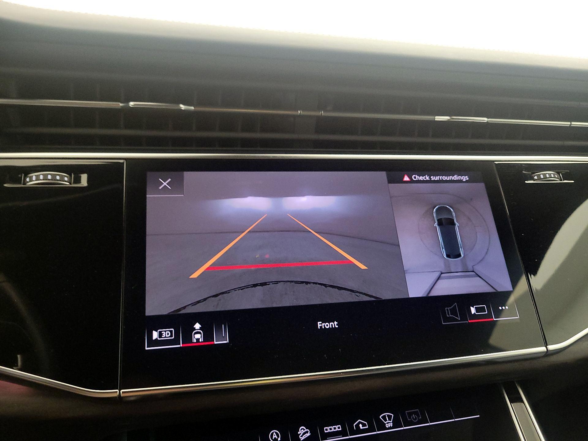 Thumbnail: 2021 Audi Q8 - 15