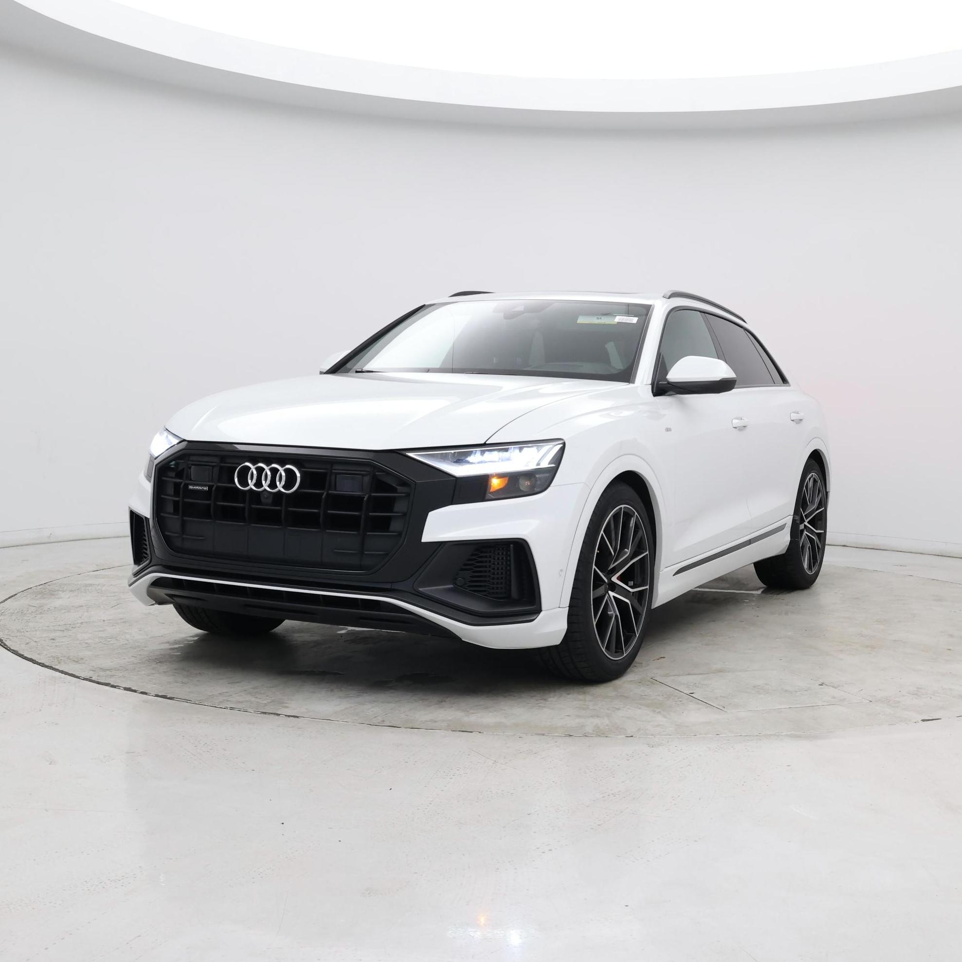 Thumbnail: 2021 Audi Q8 - 4