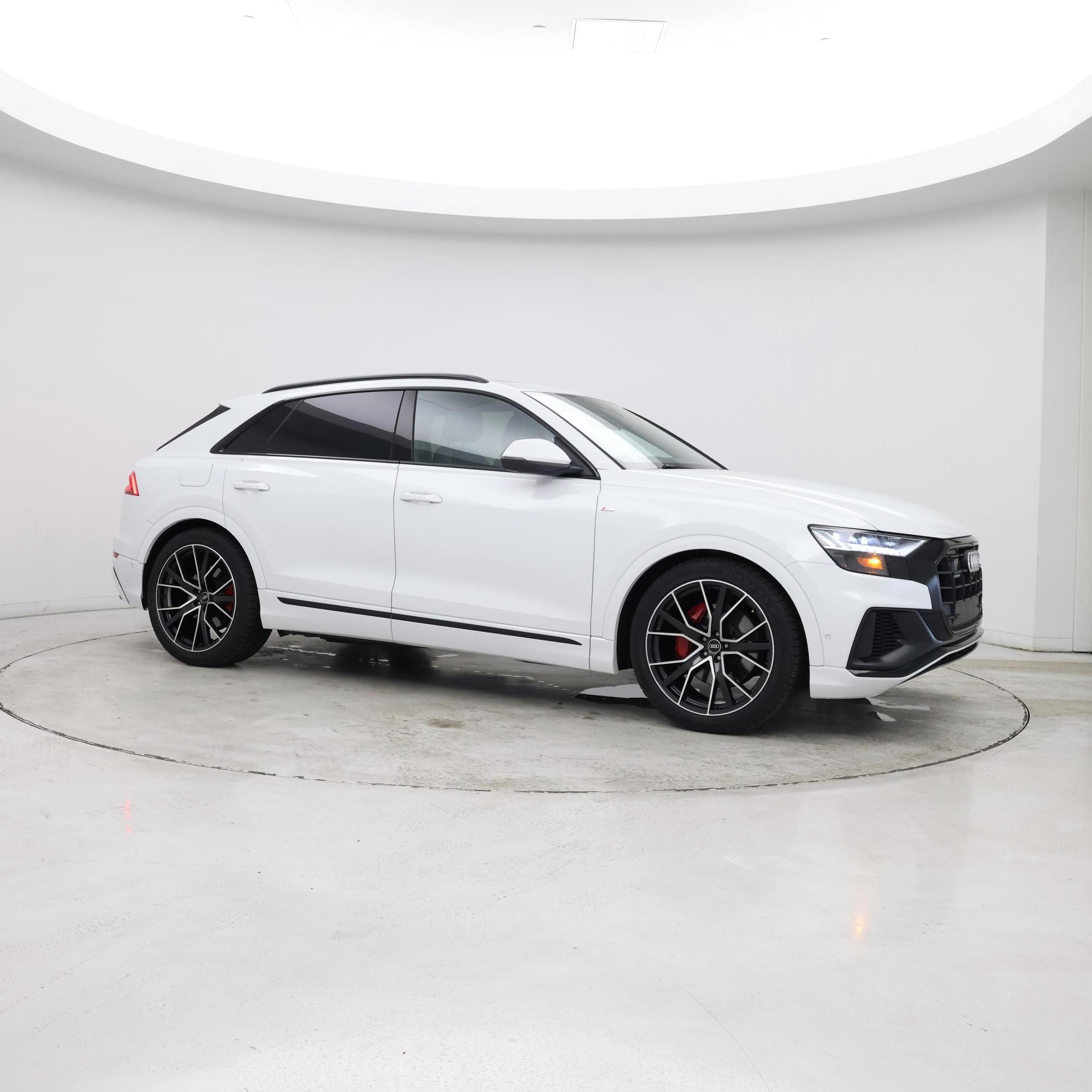 Thumbnail: 2021 Audi Q8 - 7