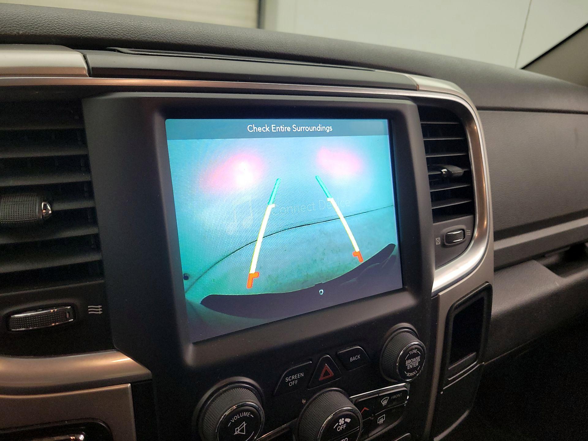 Thumbnail: 2019 RAM 1500 Classic - 14