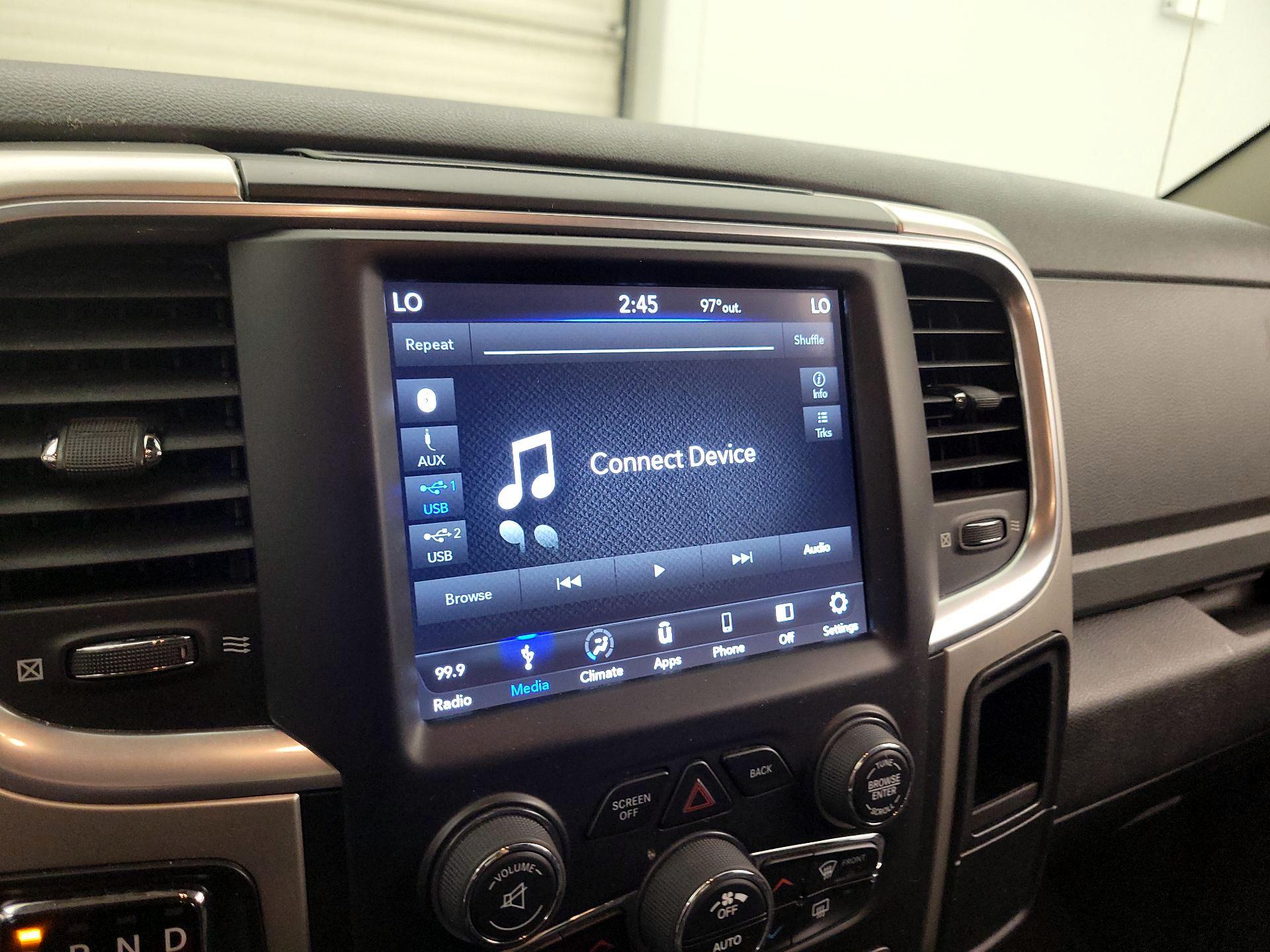Thumbnail: 2019 RAM 1500 Classic - 15