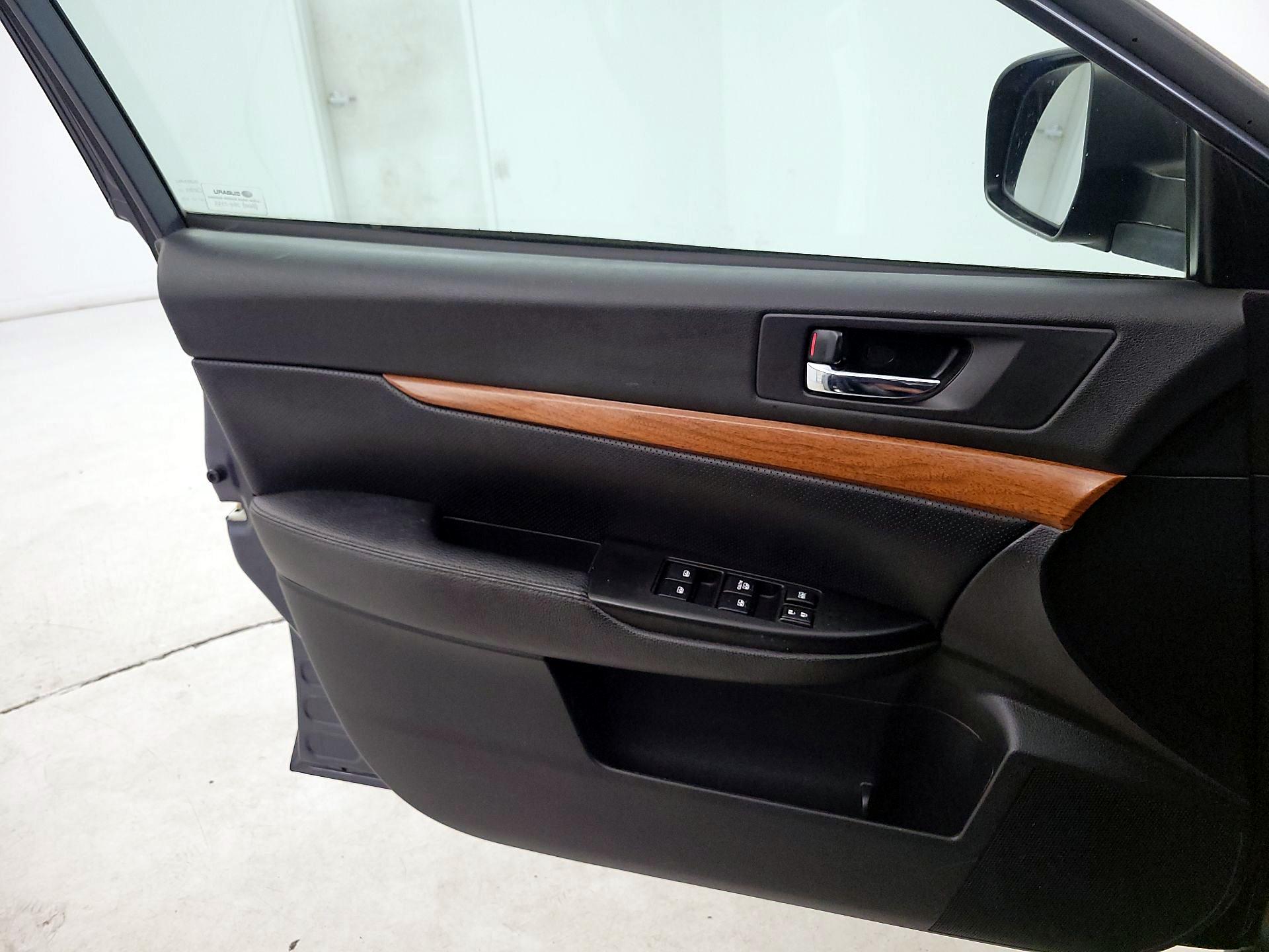 Thumbnail: 2014 Subaru Outback - 10