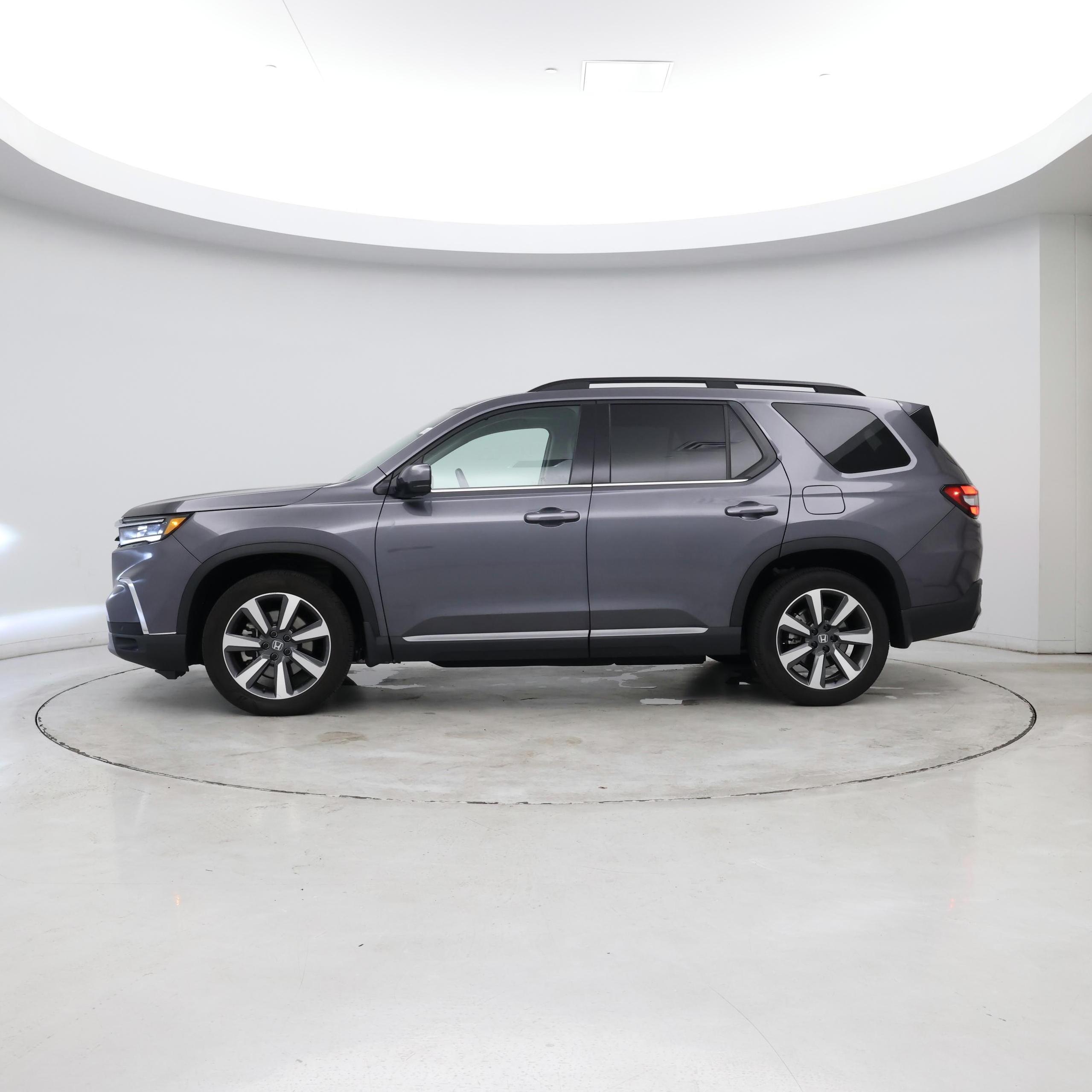 Thumbnail: 2025 Honda Pilot - 2