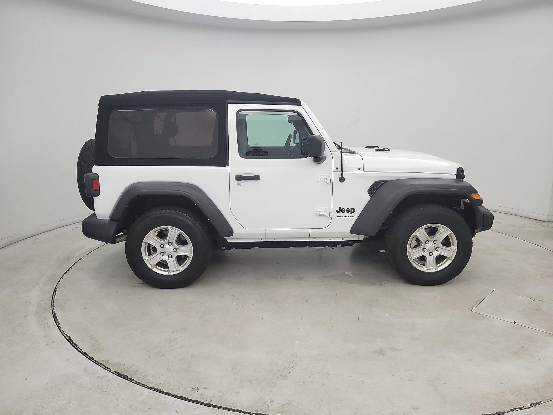Thumbnail: 2022 Jeep Wrangler - 4