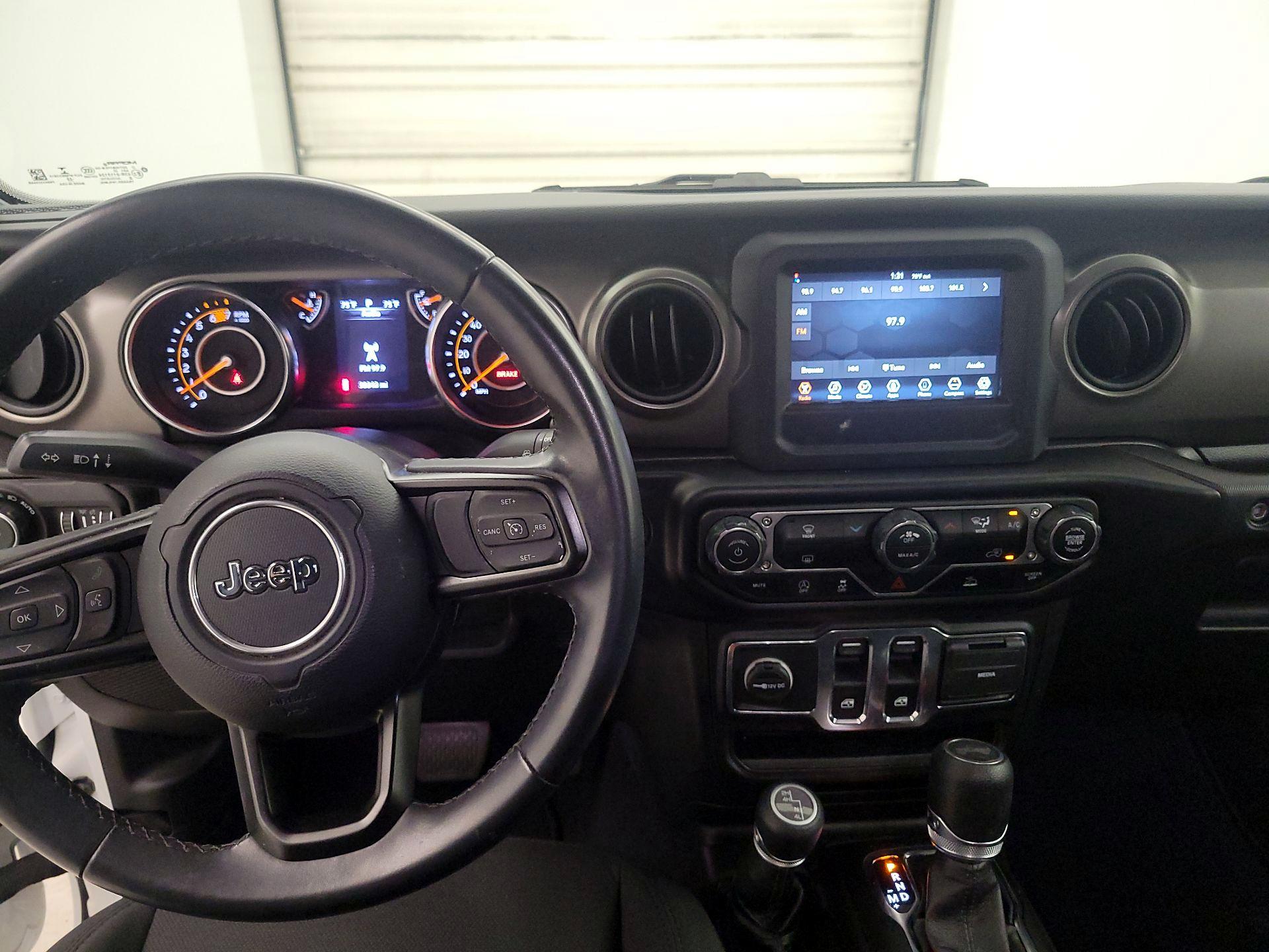 Thumbnail: 2022 Jeep Wrangler - 8