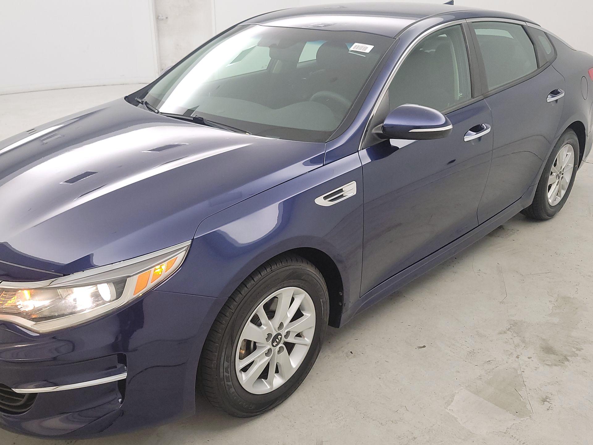 Thumbnail: 2018 Kia Optima - 3