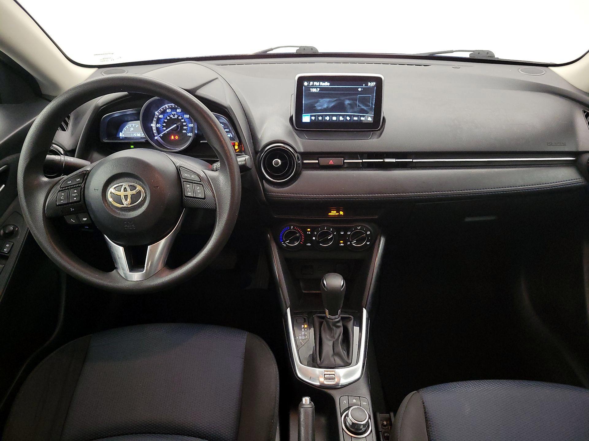 Thumbnail: 2018 Toyota Yaris iA - 9
