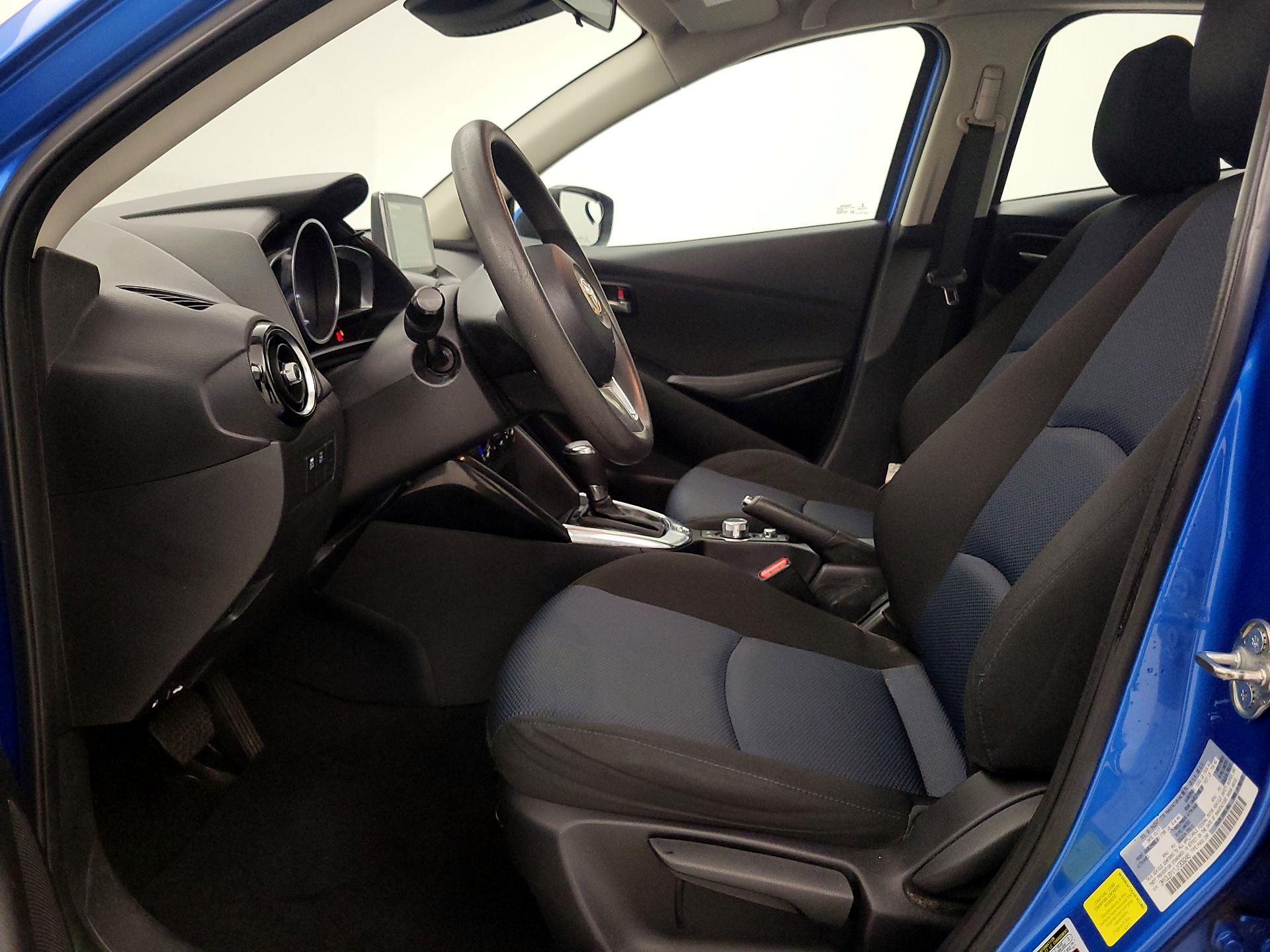 Thumbnail: 2018 Toyota Yaris iA - 11