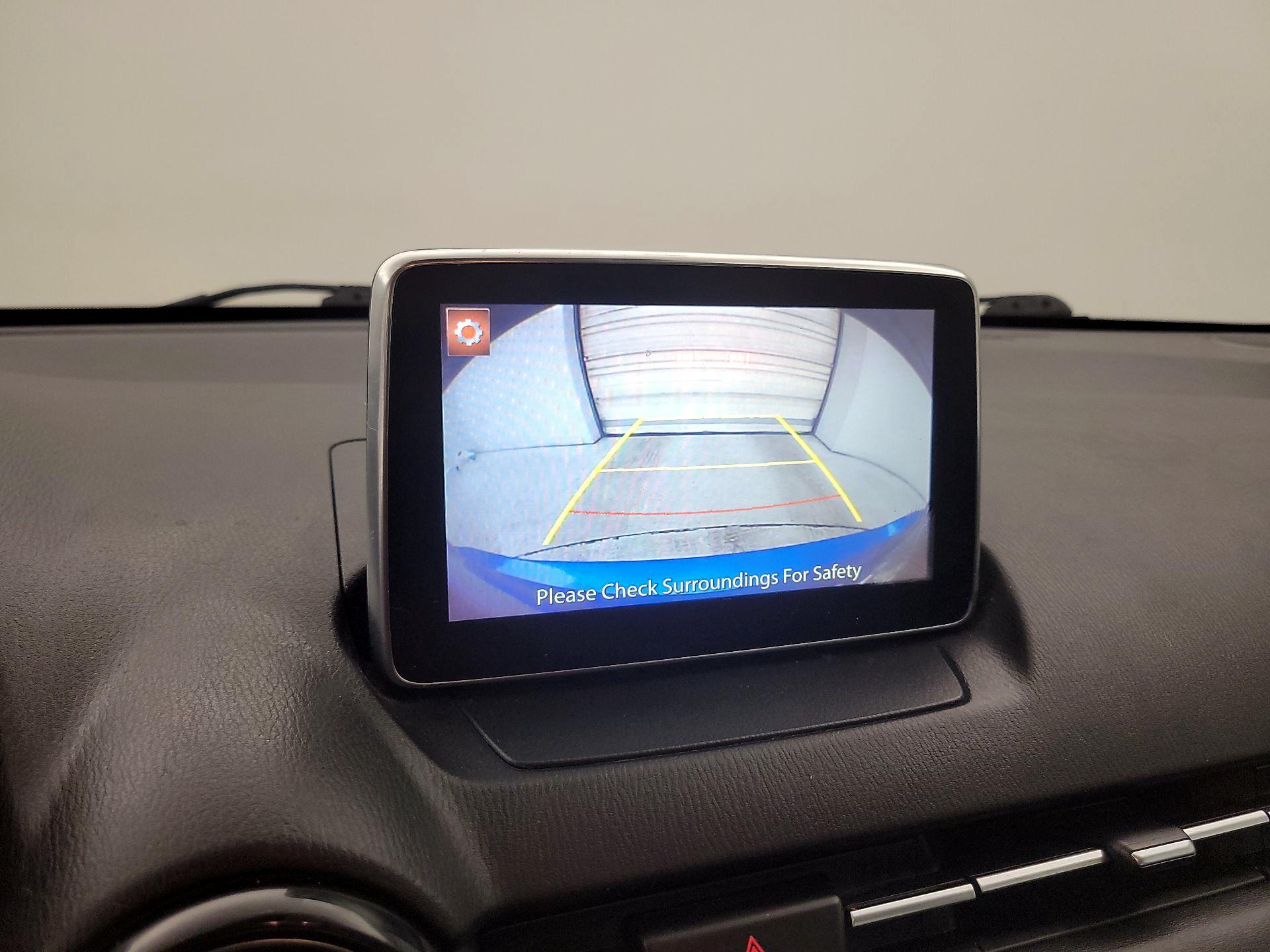 Thumbnail: 2018 Toyota Yaris iA - 14
