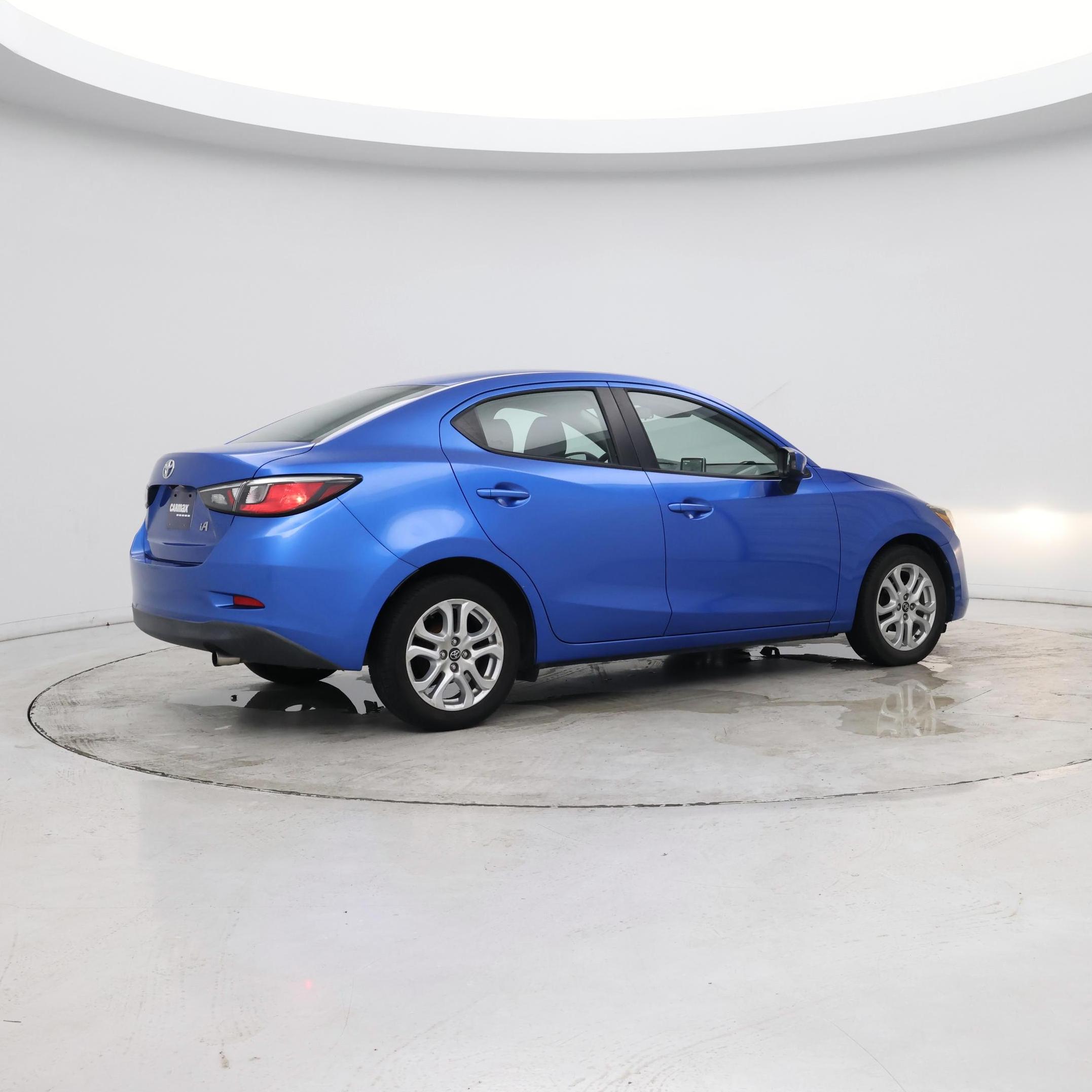 Thumbnail: 2018 Toyota Yaris iA - 6