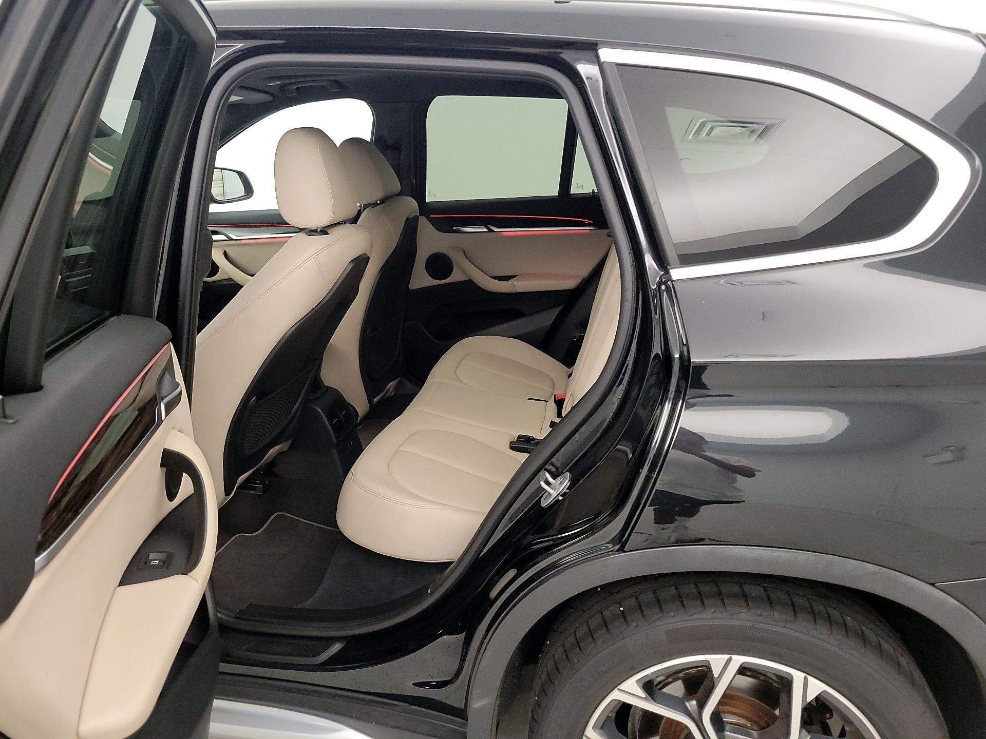 Thumbnail: 2021 BMW X1 - 19