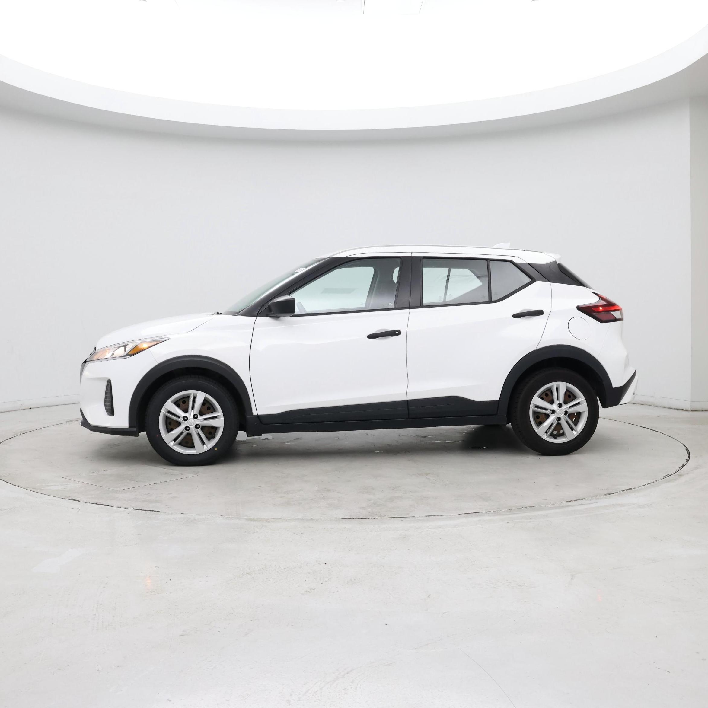 Thumbnail: 2021 Nissan Kicks - 2