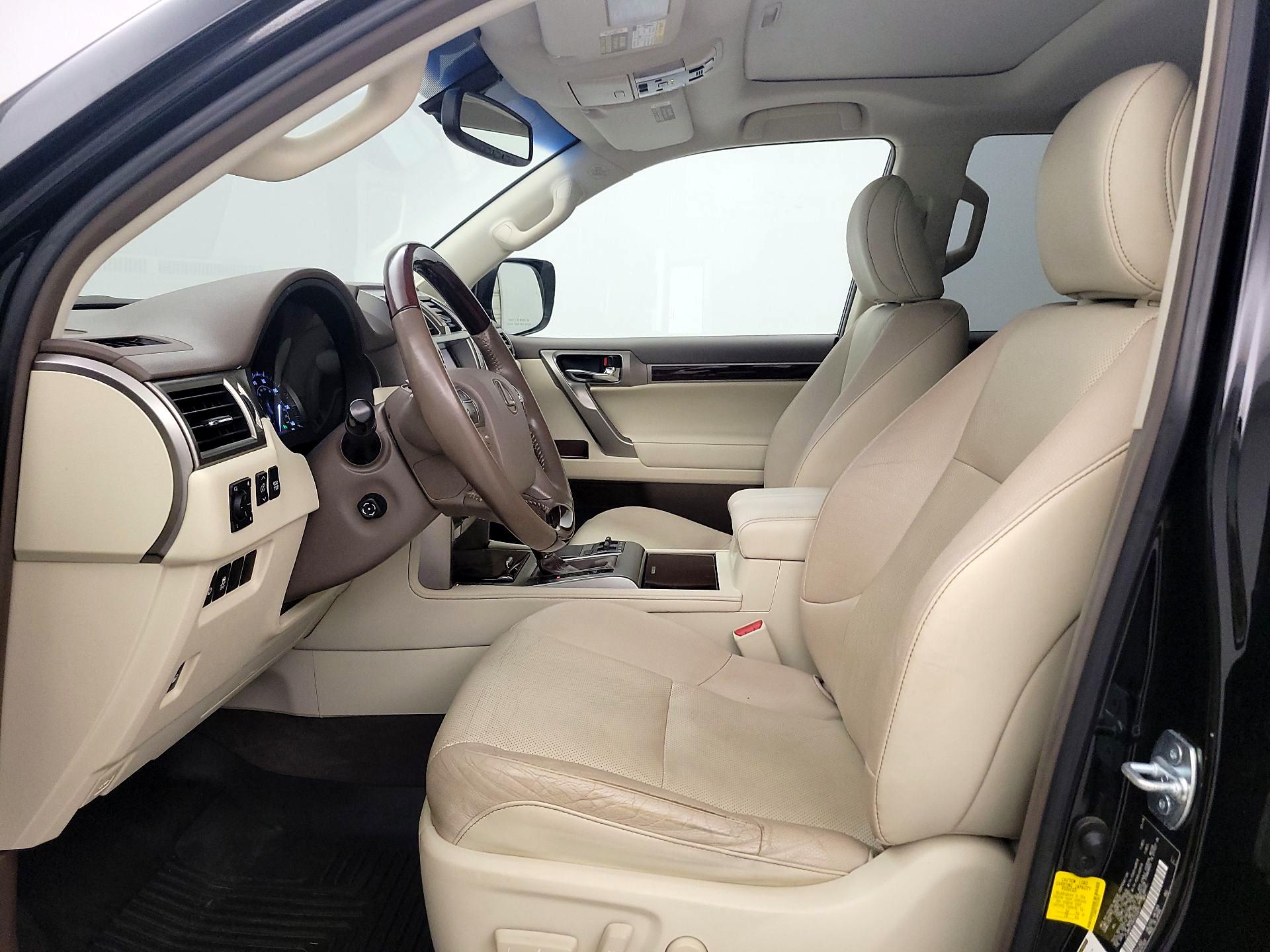 Thumbnail: 2019 Lexus GX - 9