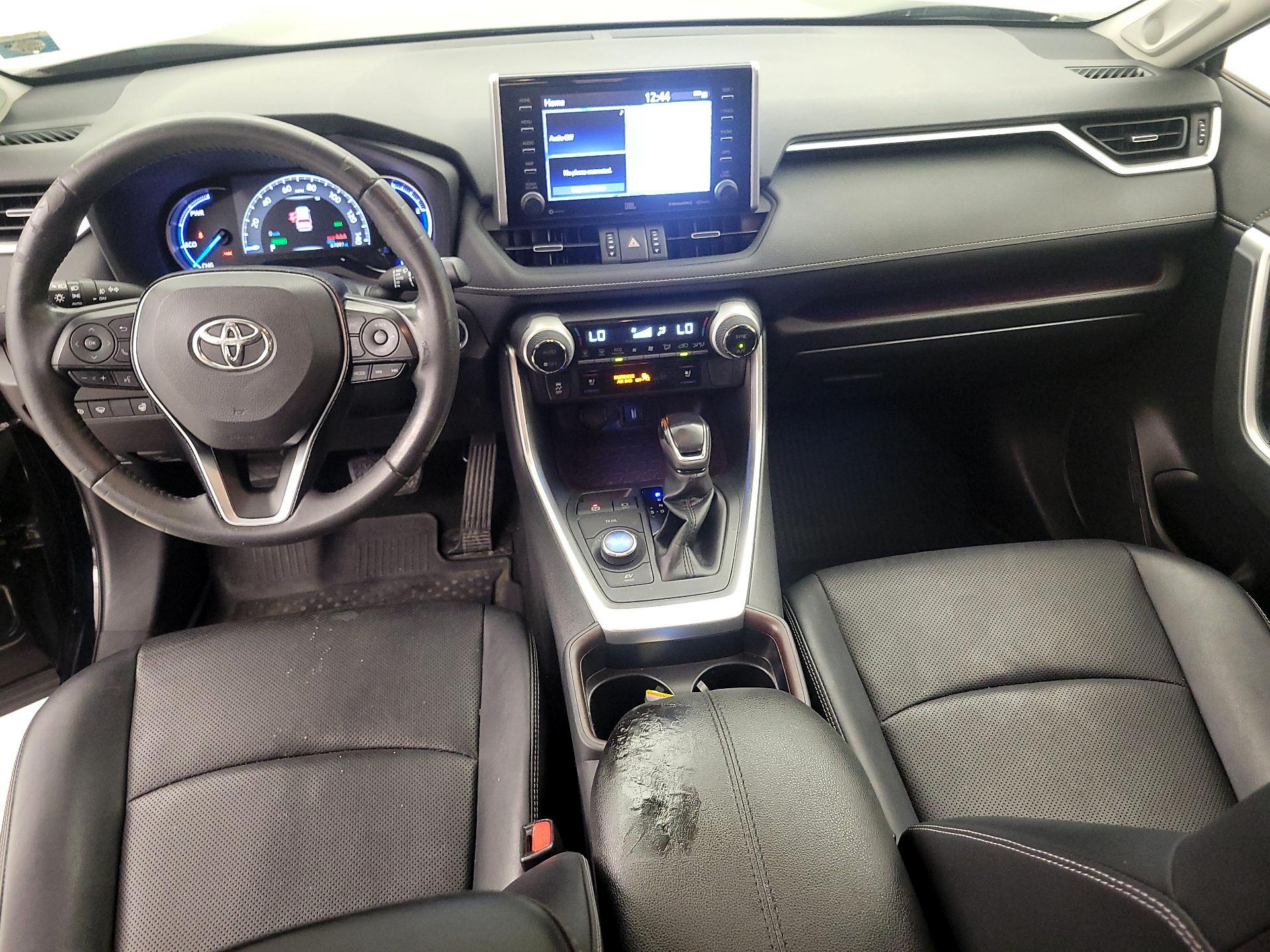Thumbnail: 2020 Toyota RAV4 - 9