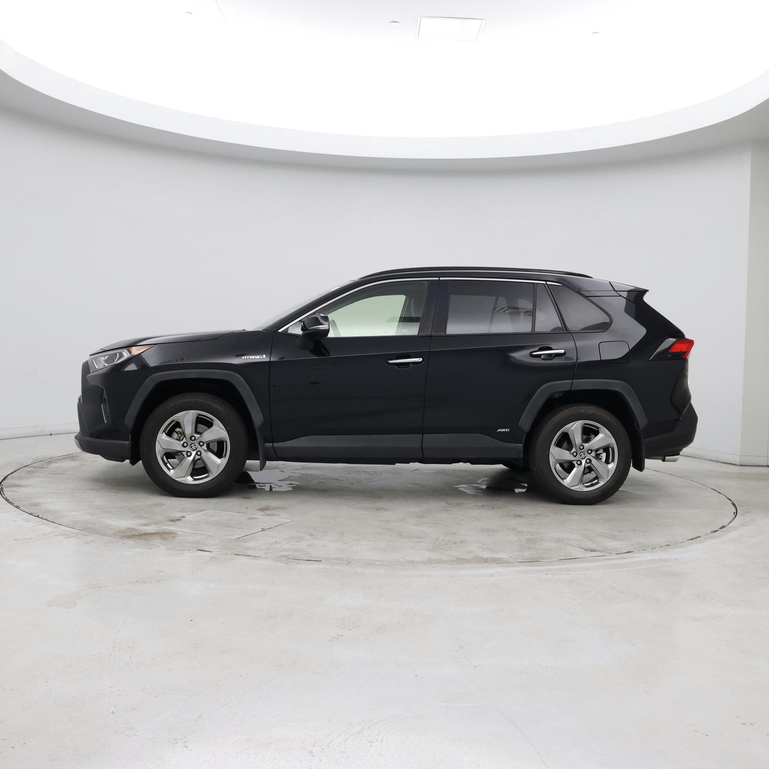 Thumbnail: 2020 Toyota RAV4 - 2