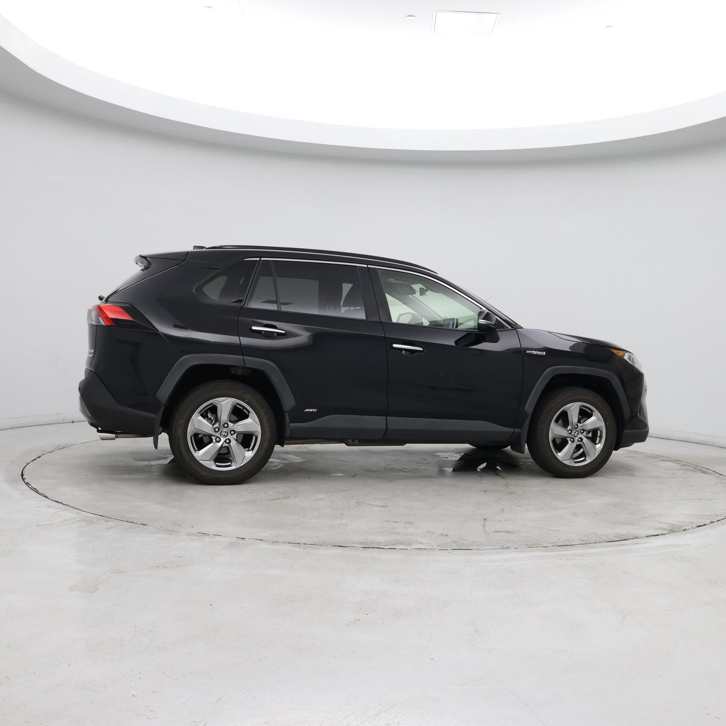 Thumbnail: 2020 Toyota RAV4 - 8