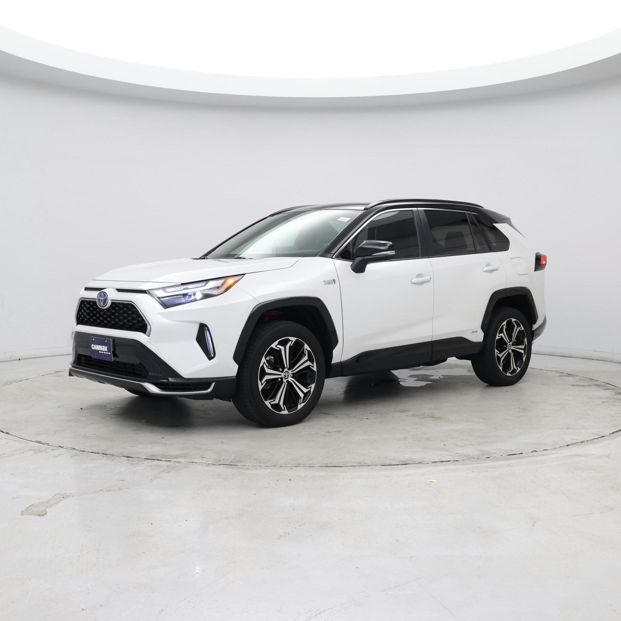 Thumbnail: 2023 Toyota RAV4 - 3