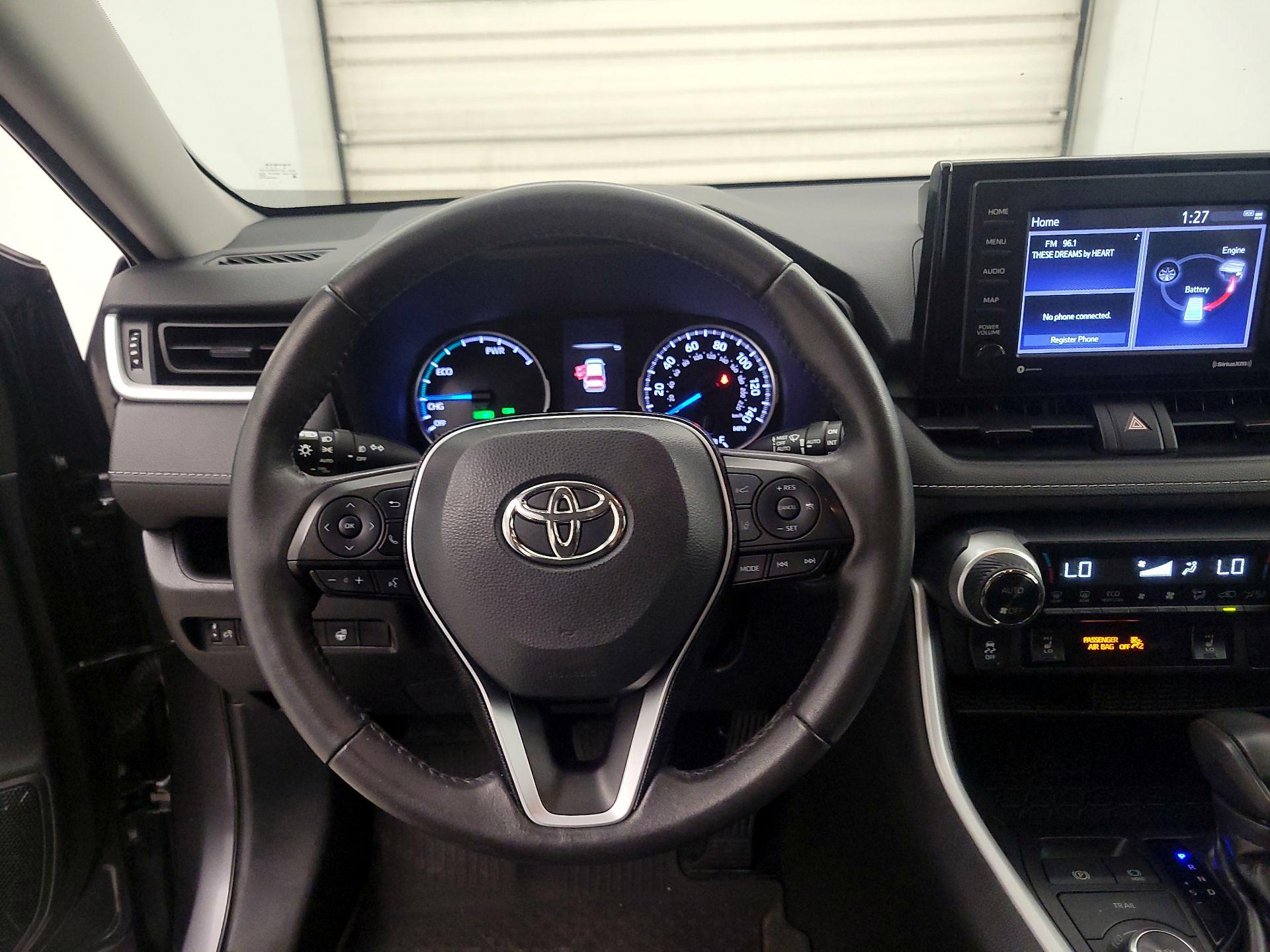 Thumbnail: 2021 Toyota RAV4 - 10
