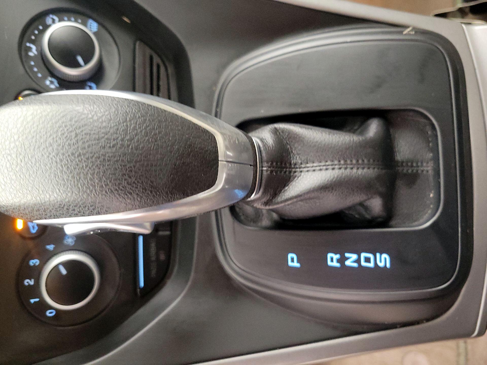 Thumbnail: 2014 Ford Escape - 17