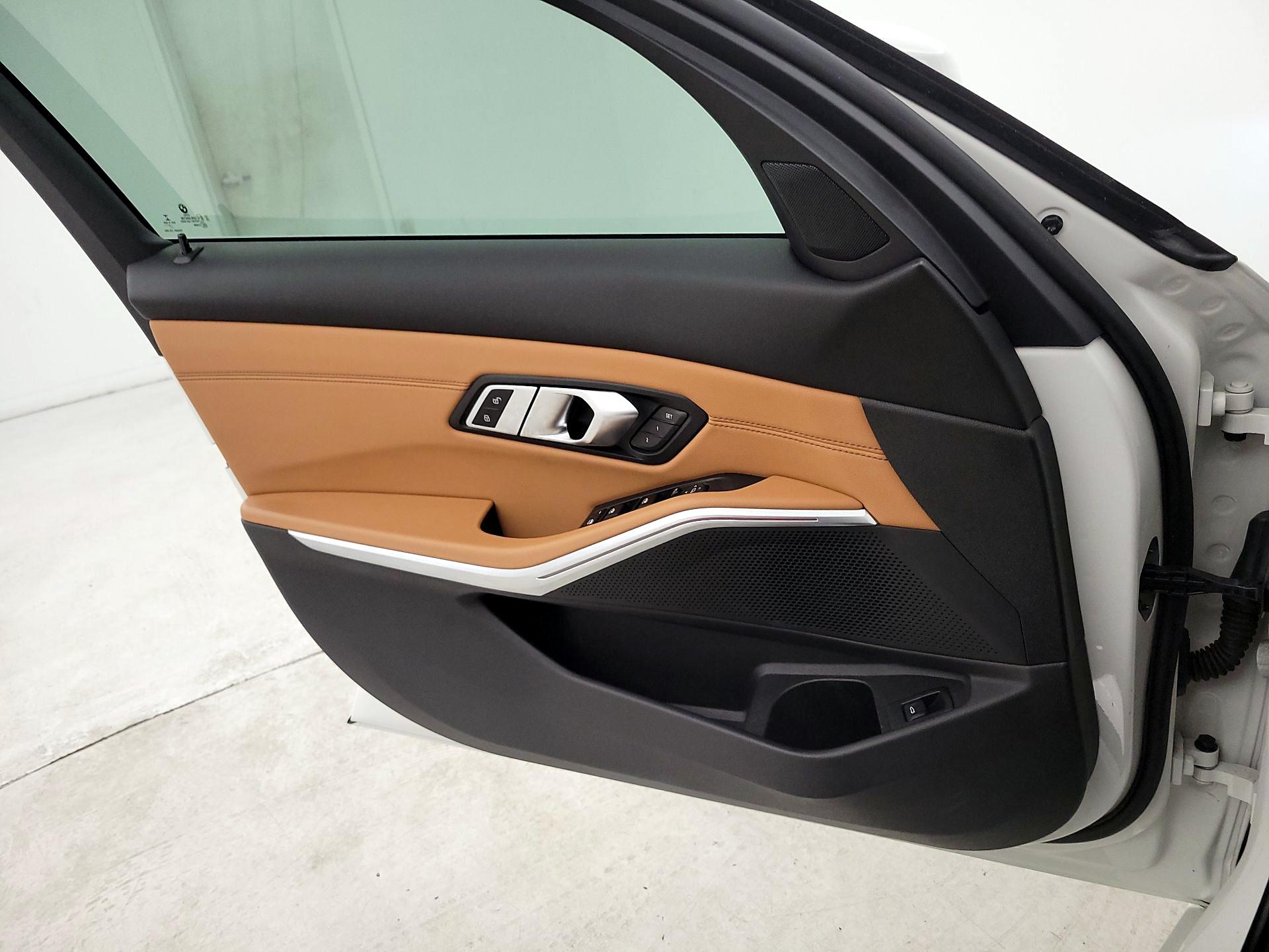 Thumbnail: 2020 BMW 3 Series - 12