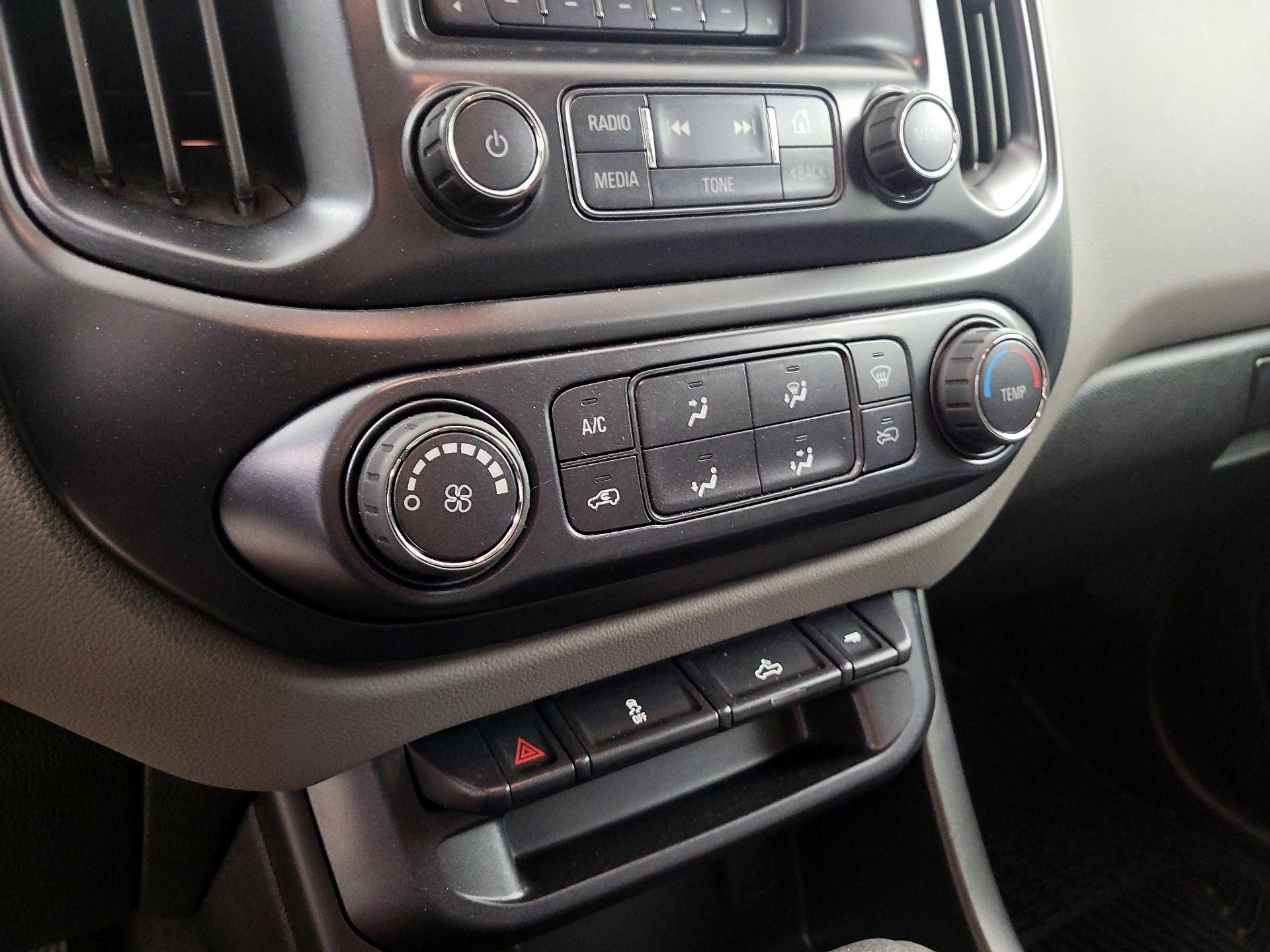 Thumbnail: 2016 Chevrolet Colorado - 15