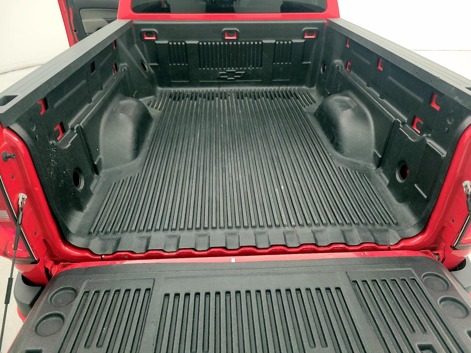 Thumbnail: 2016 Chevrolet Colorado - 19