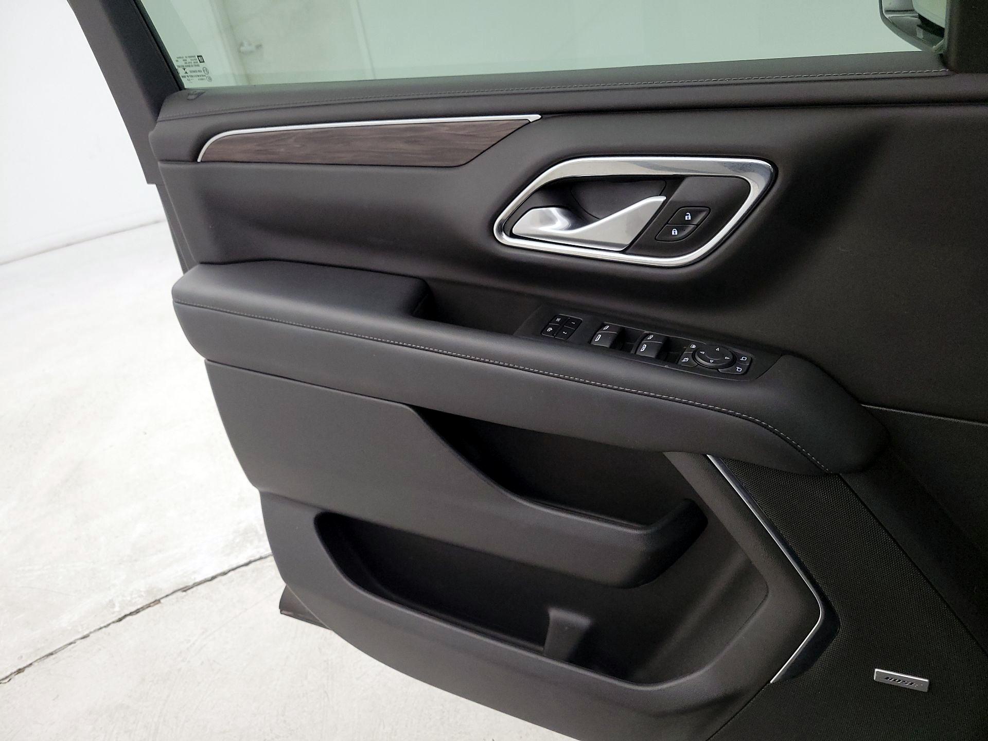 Thumbnail: 2022 Chevrolet Tahoe - 12