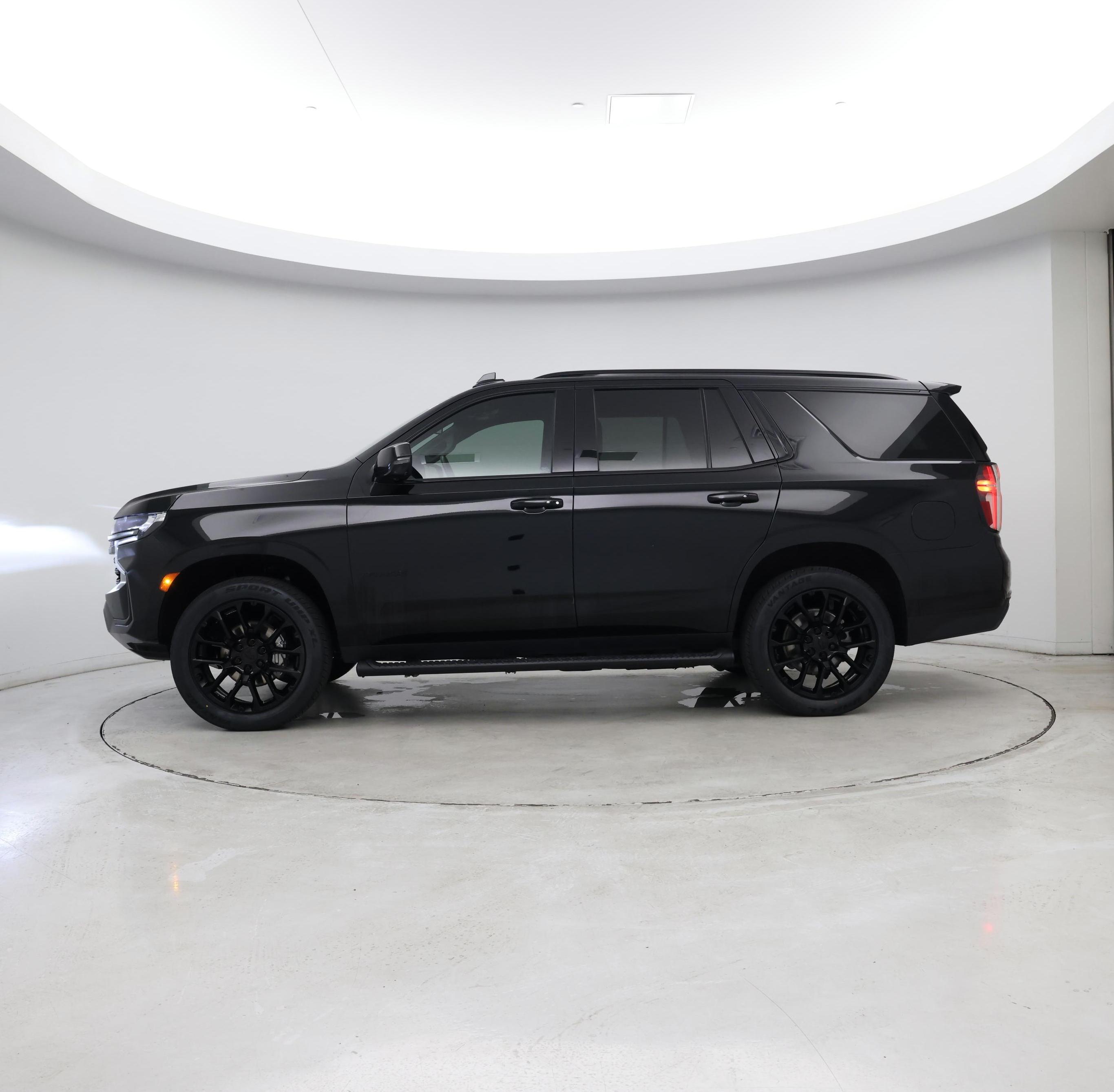 Thumbnail: 2022 Chevrolet Tahoe - 2