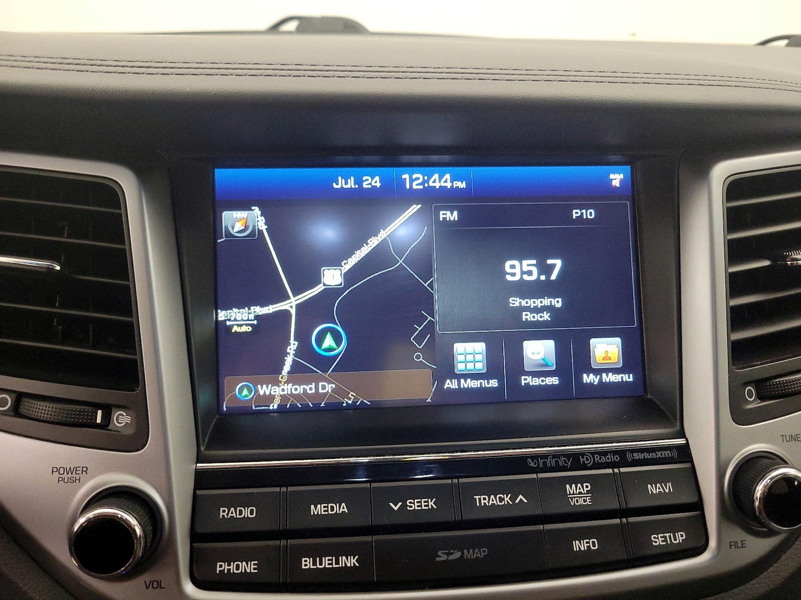 2017 Hyundai Tucson SE Plus - Photo 13