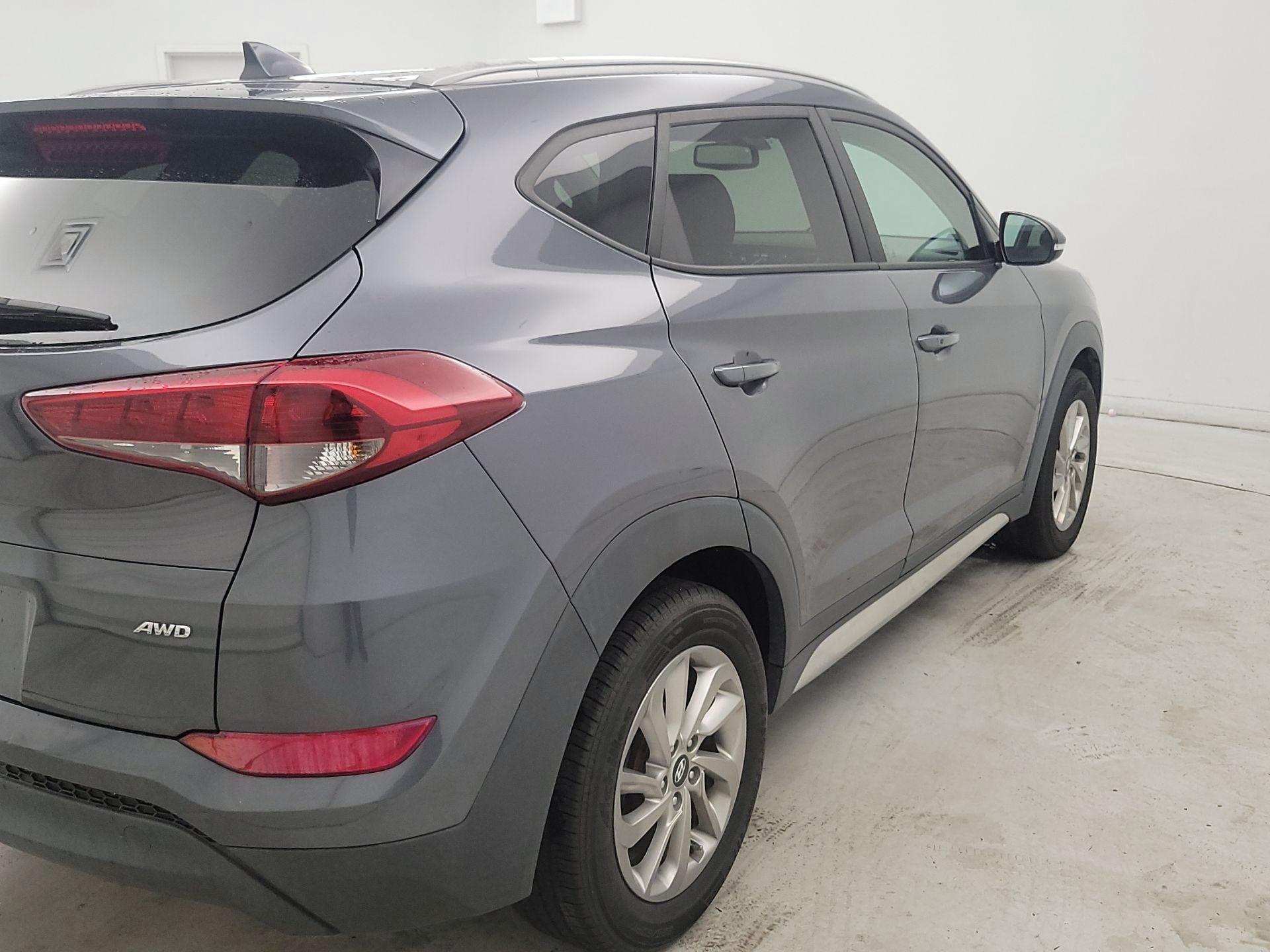 Thumbnail: 2017 Hyundai Tucson - 5