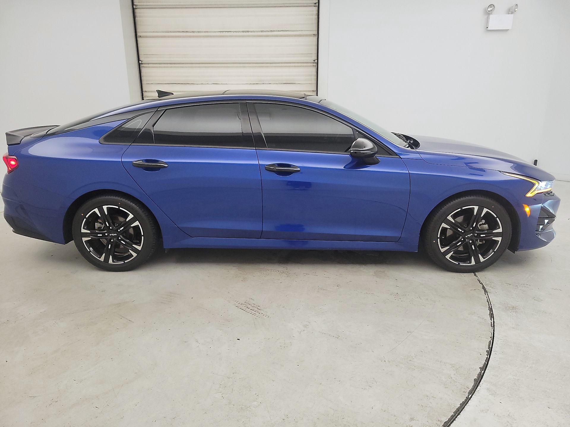 Thumbnail: 2022 Kia K5 - 4