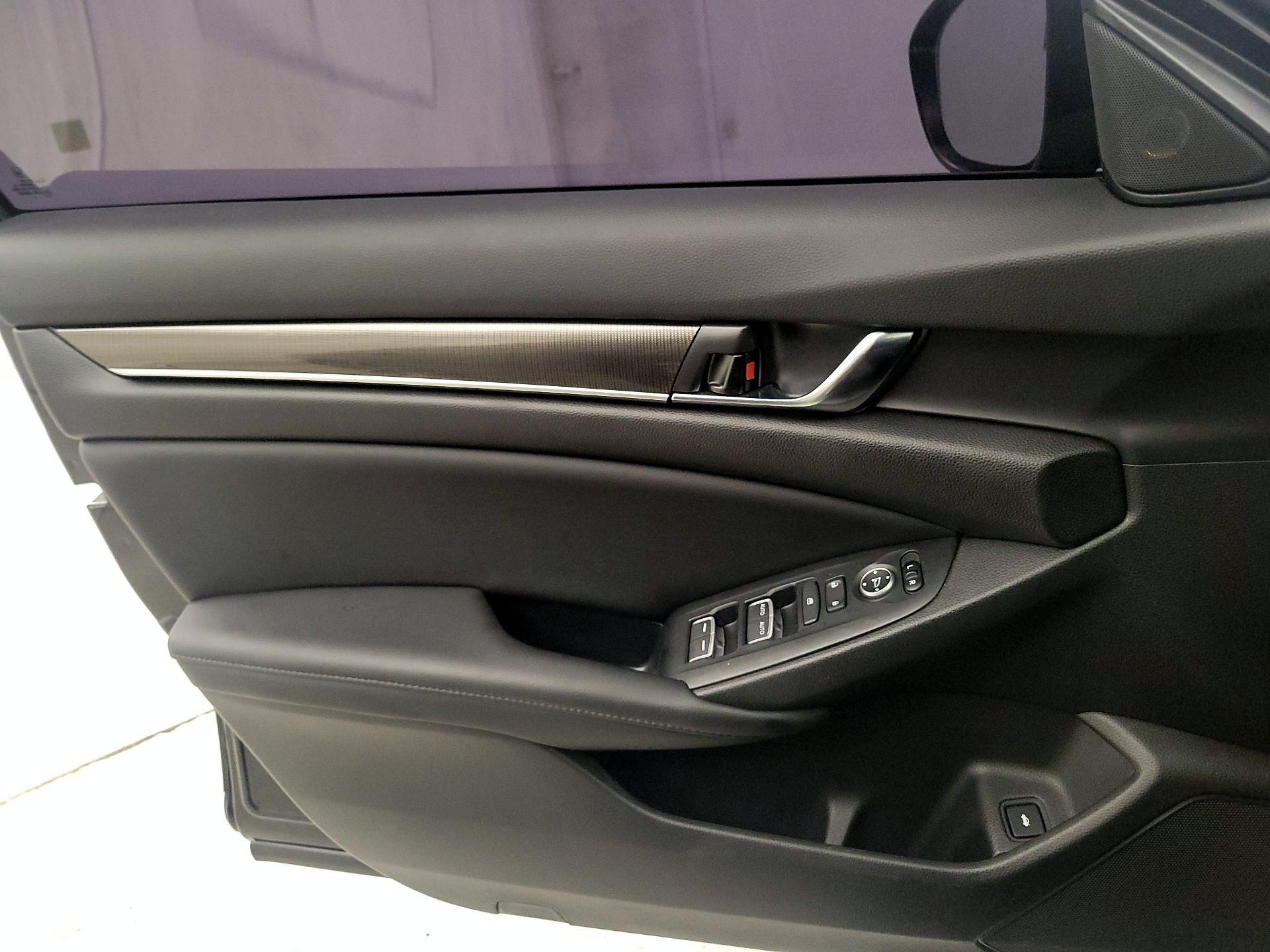 Thumbnail: 2022 Honda Accord - 10