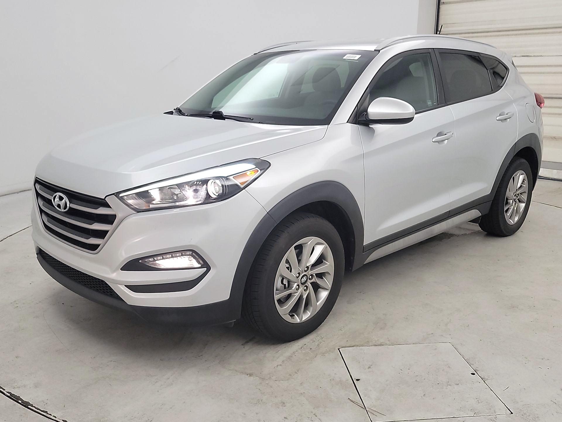 Thumbnail: 2017 Hyundai Tucson - 3