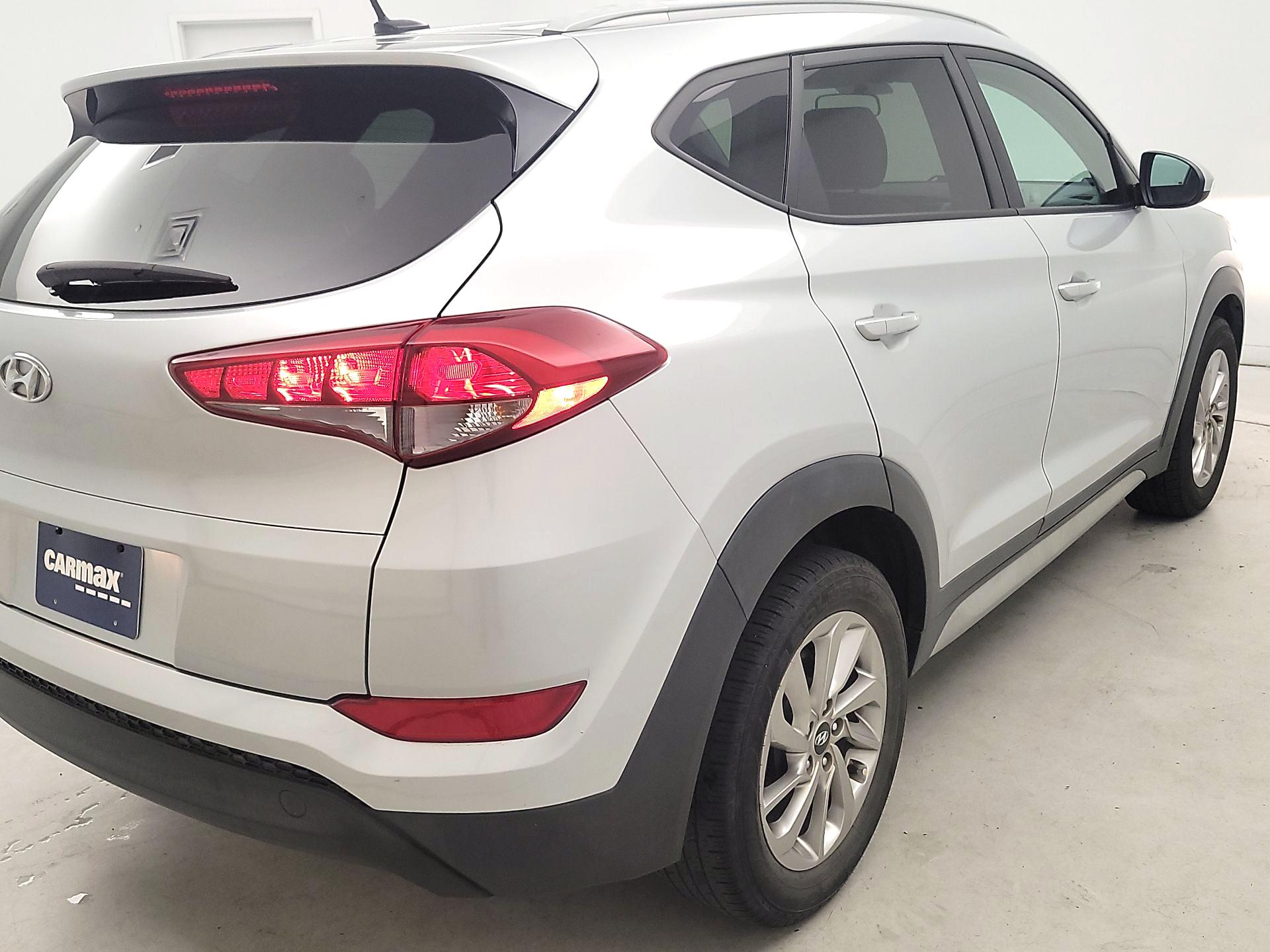 Thumbnail: 2017 Hyundai Tucson - 5