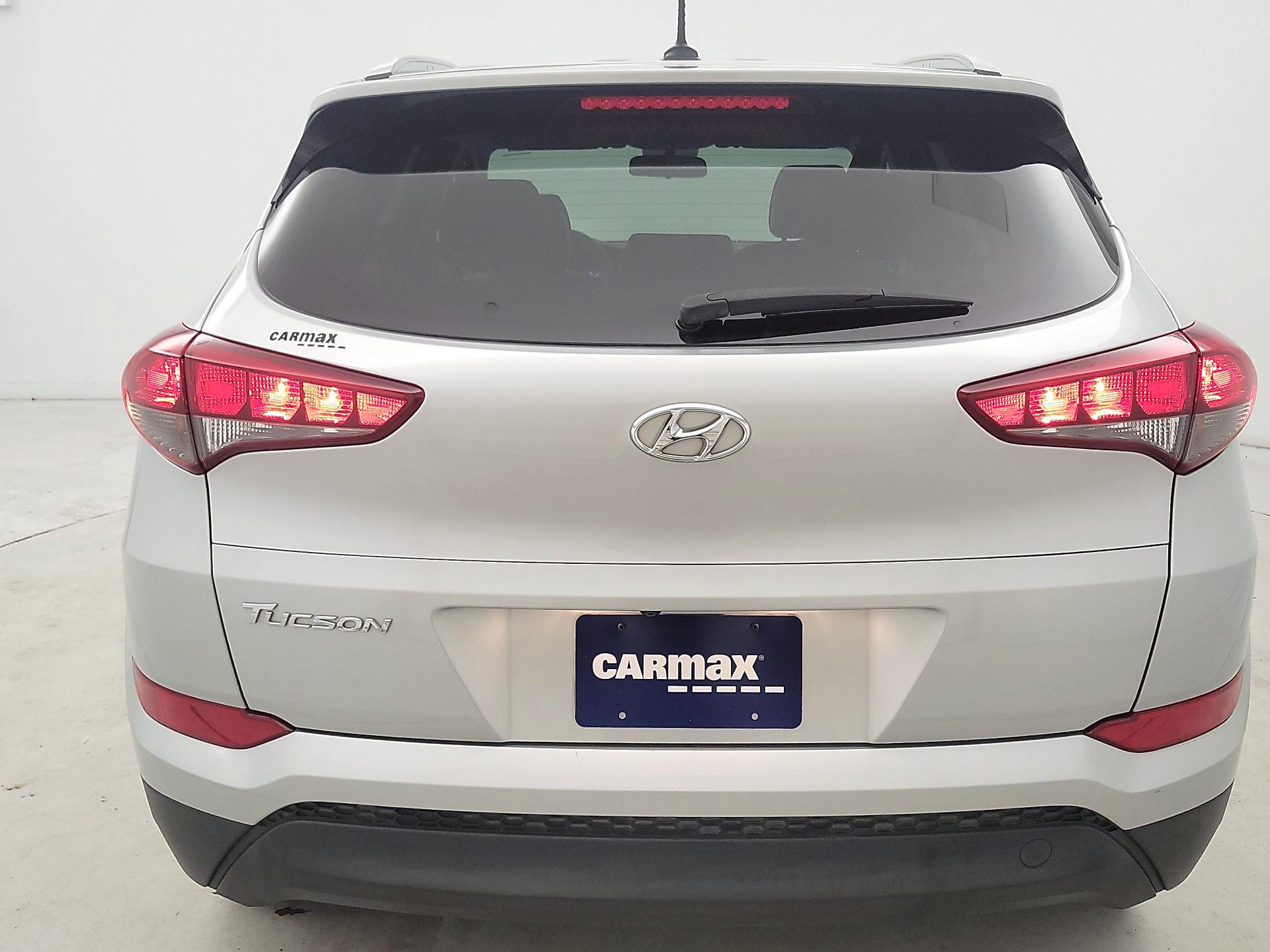 Thumbnail: 2017 Hyundai Tucson - 6